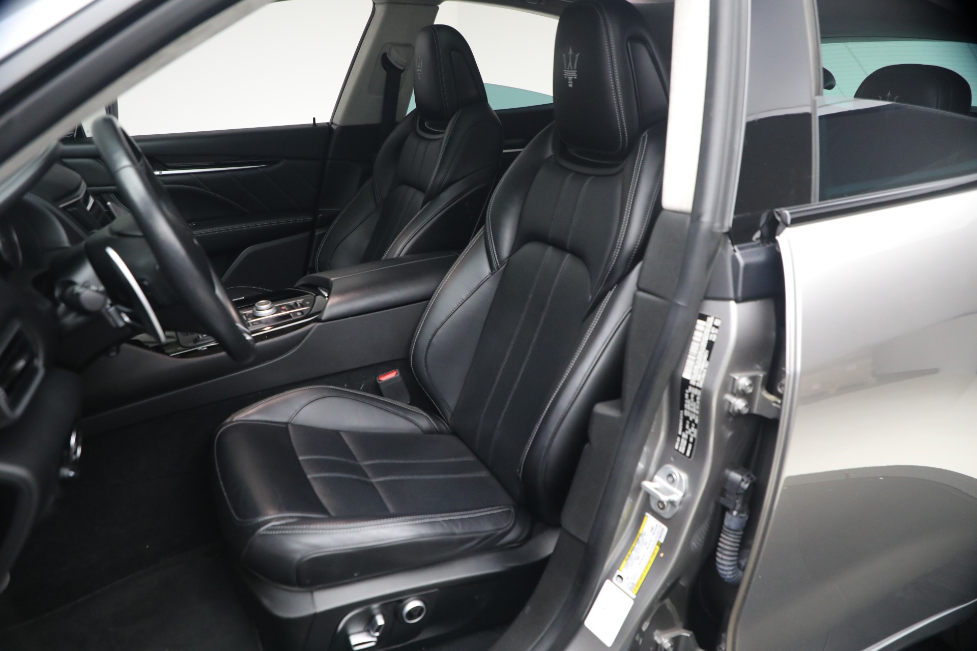 Used-2022-Maserati-Levante-Modena