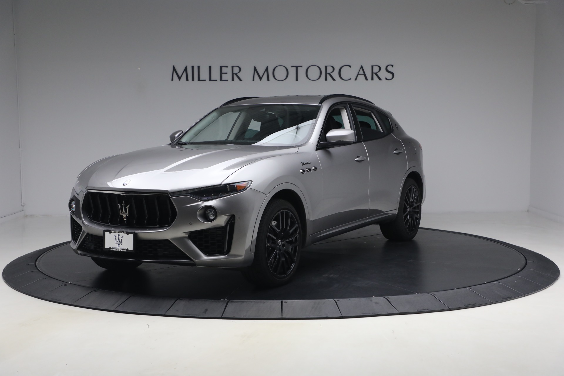 Used-2022-Maserati-Levante-Modena