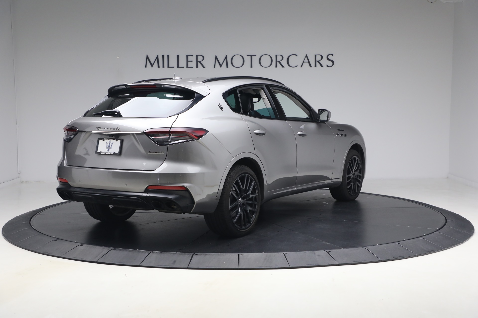 Used-2022-Maserati-Levante-Modena