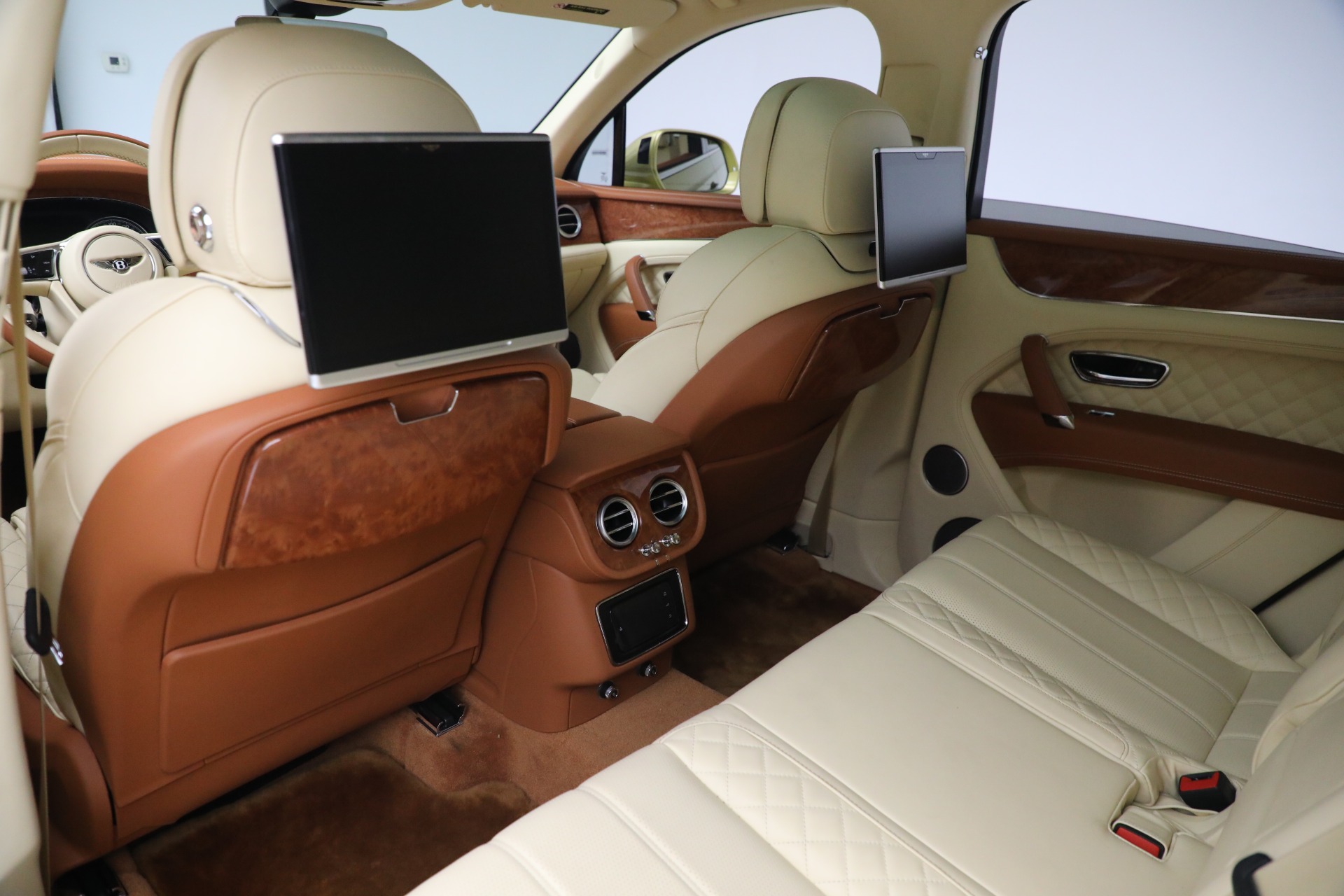 Used-2018-Bentley-Bentayga-W12-Signature