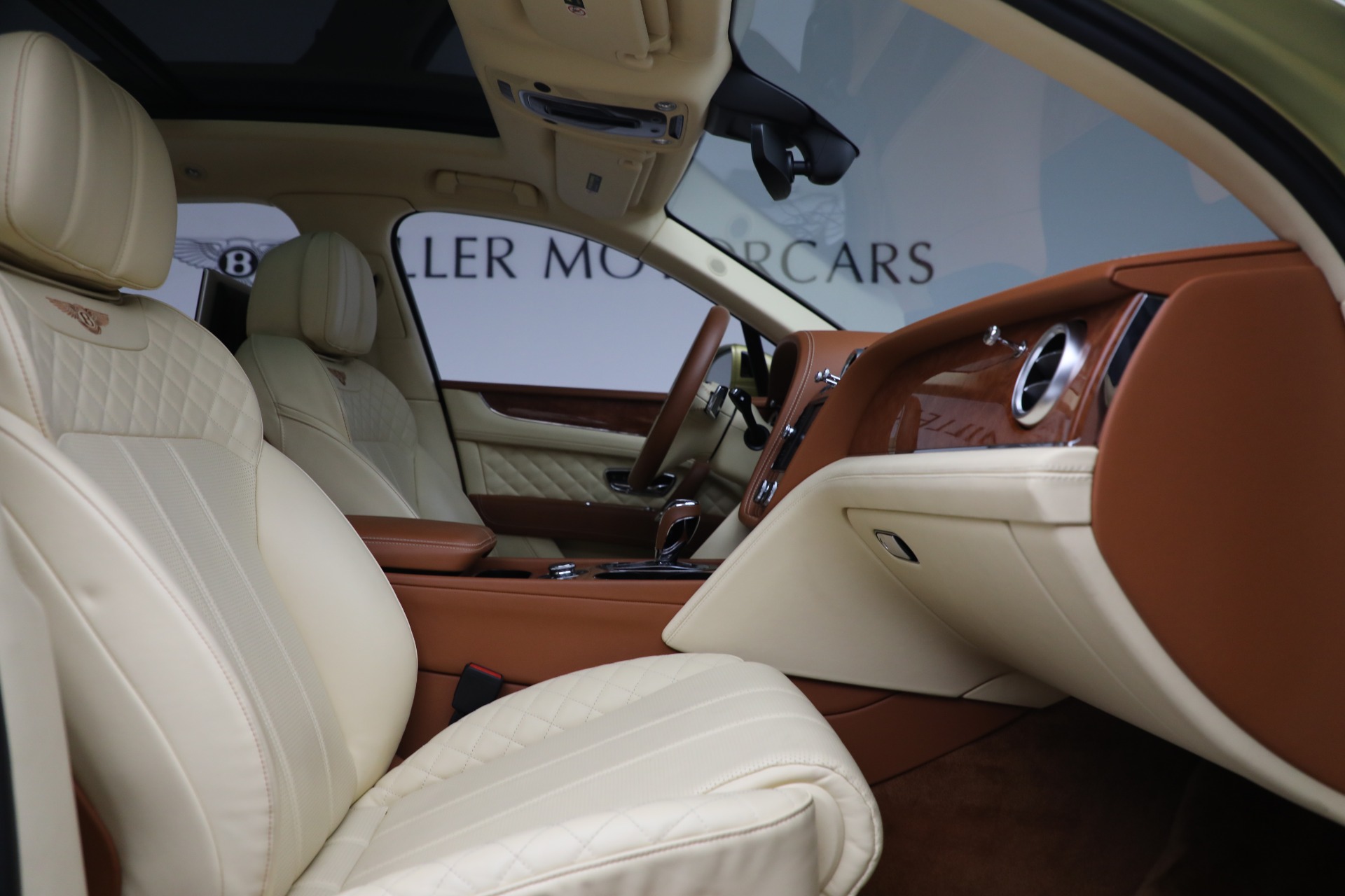 Used-2018-Bentley-Bentayga-W12-Signature