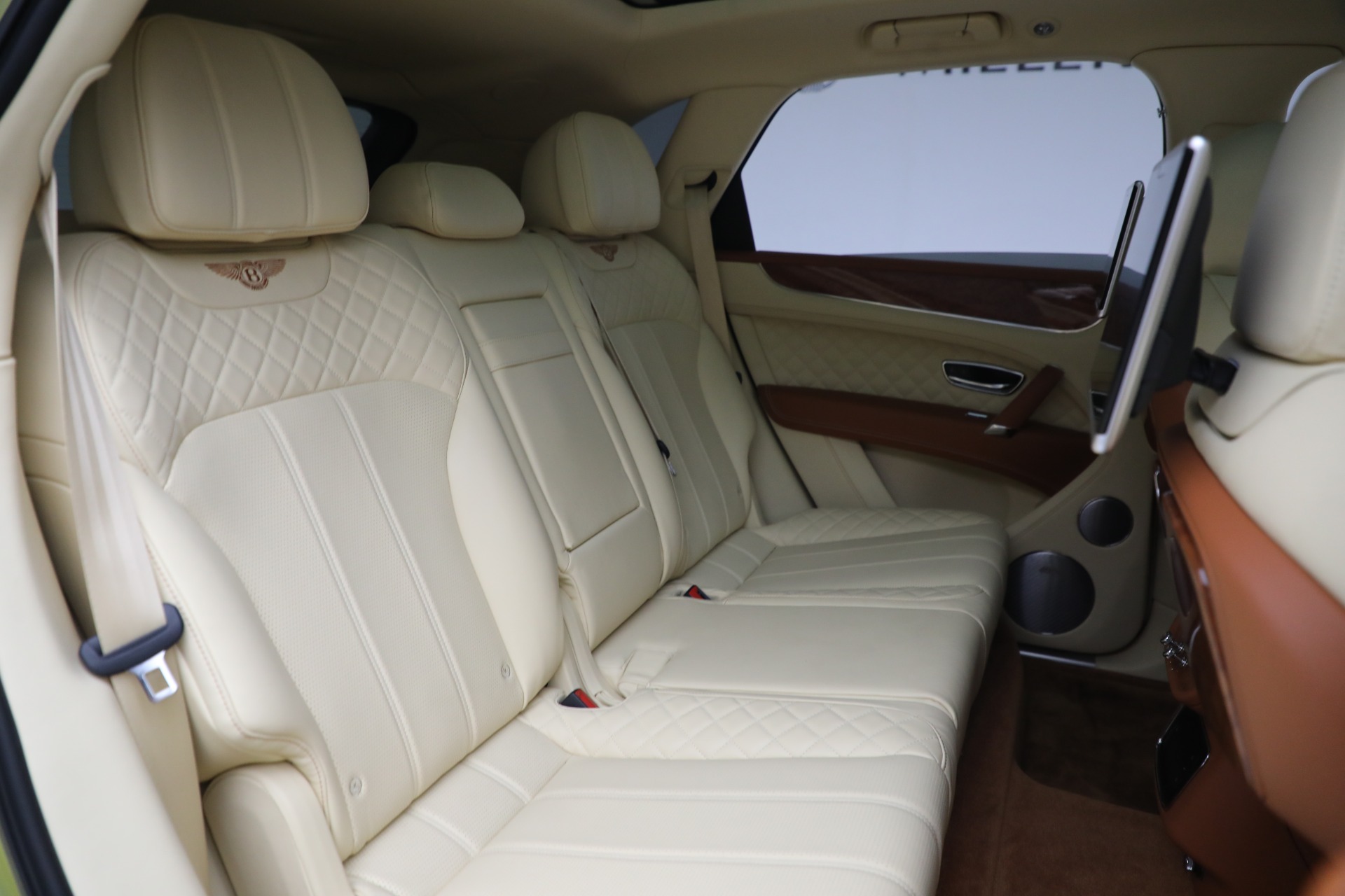 Used-2018-Bentley-Bentayga-W12-Signature