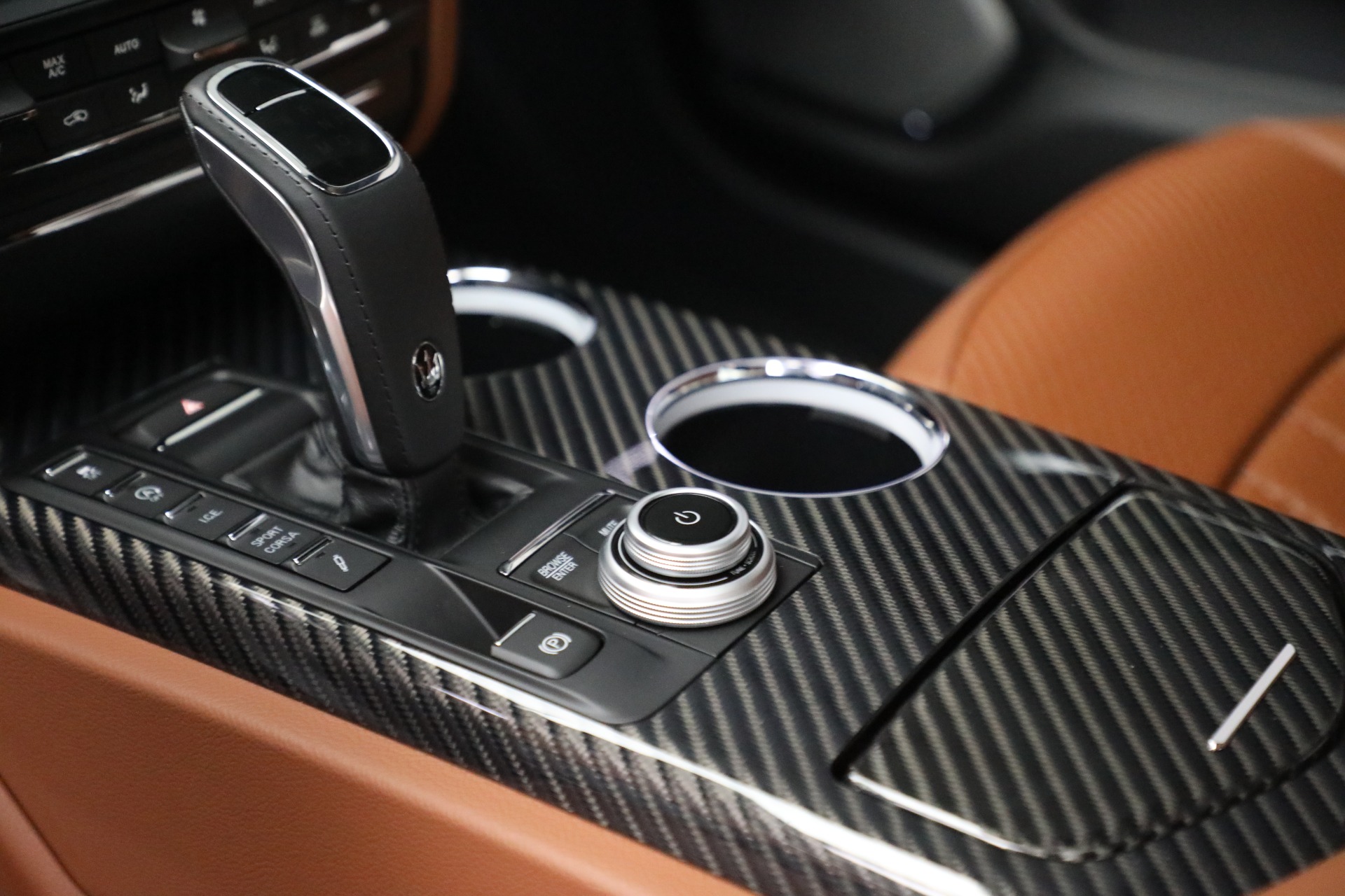 New-2022-Maserati-Quattroporte-Trofeo