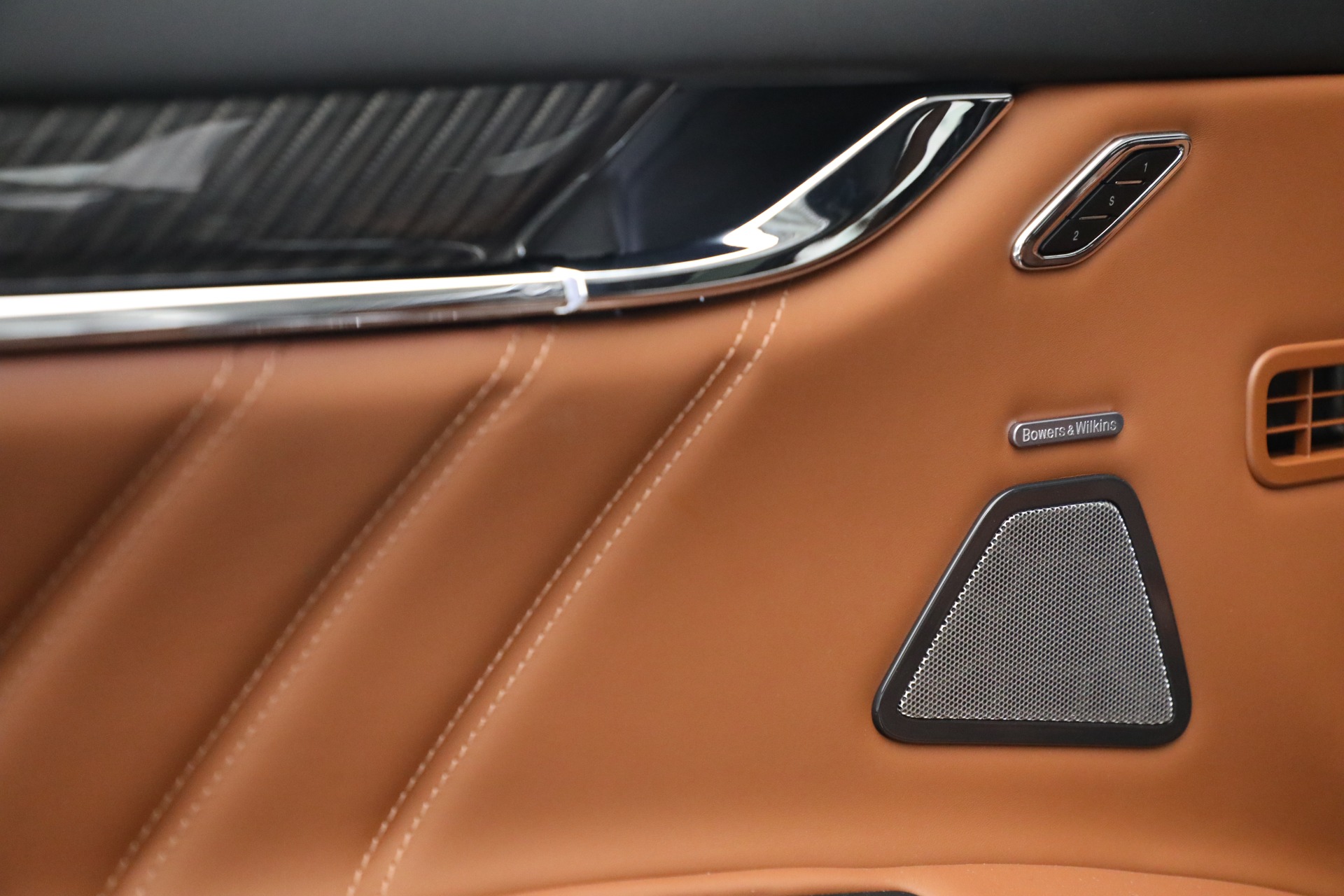 New-2022-Maserati-Quattroporte-Trofeo