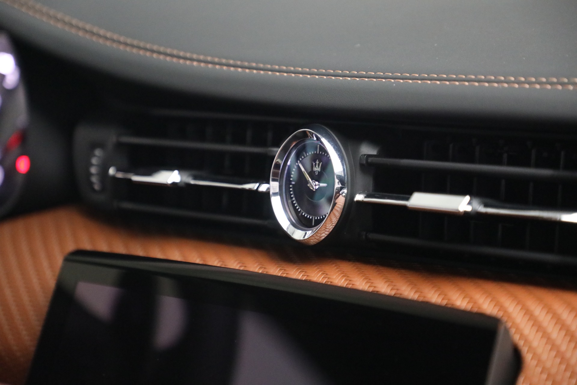 New-2022-Maserati-Quattroporte-Trofeo