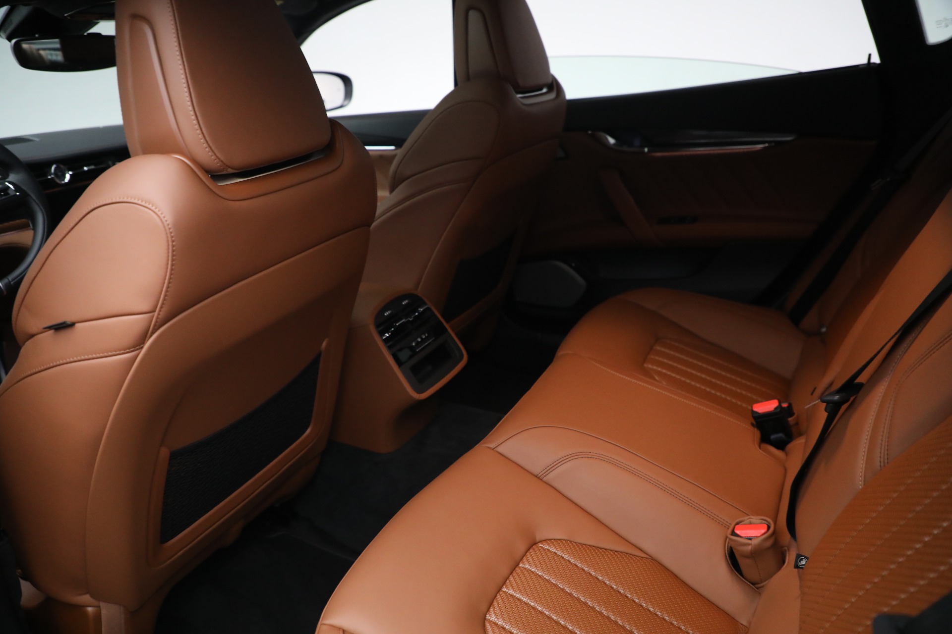 New-2022-Maserati-Quattroporte-Trofeo