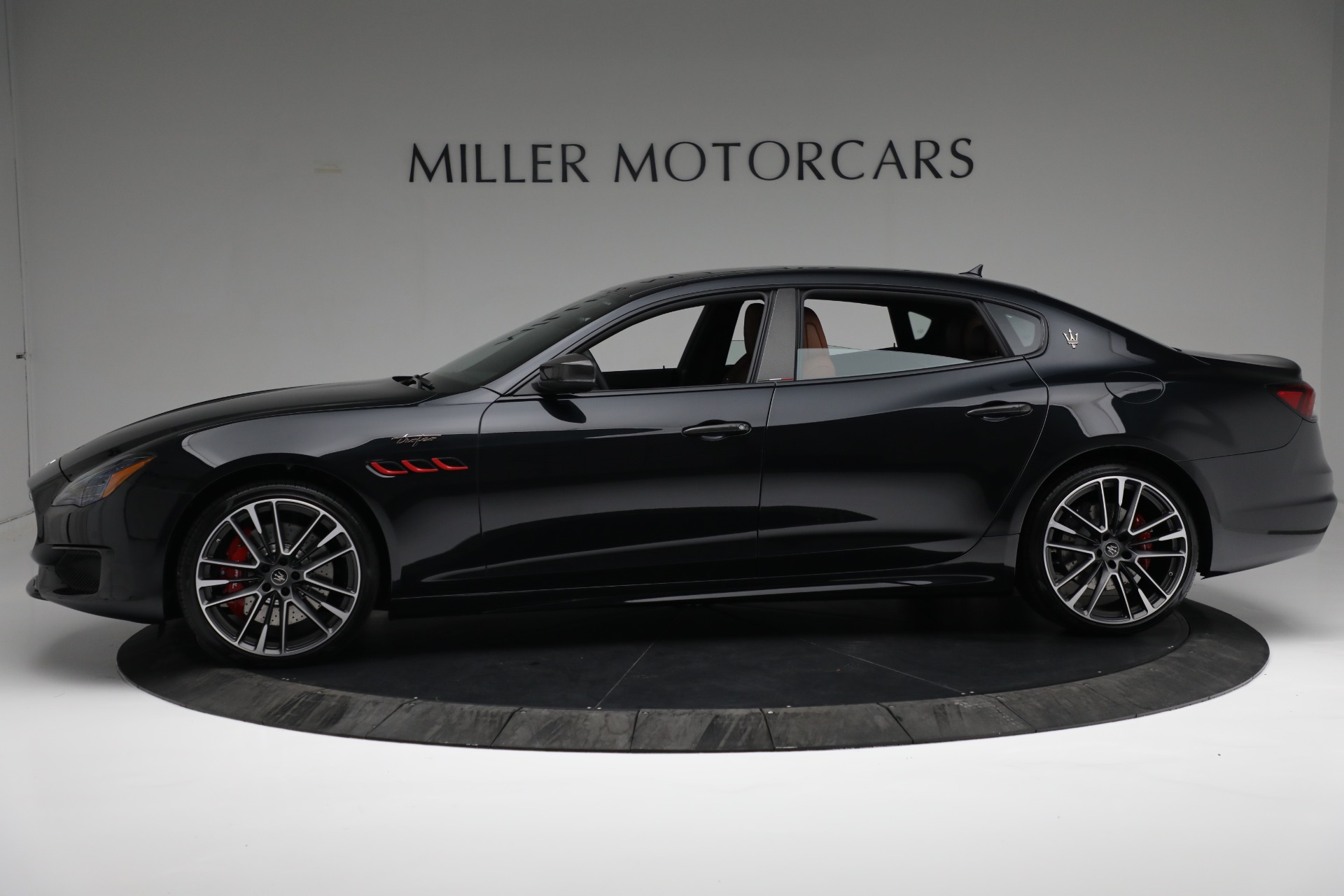 New-2022-Maserati-Quattroporte-Trofeo