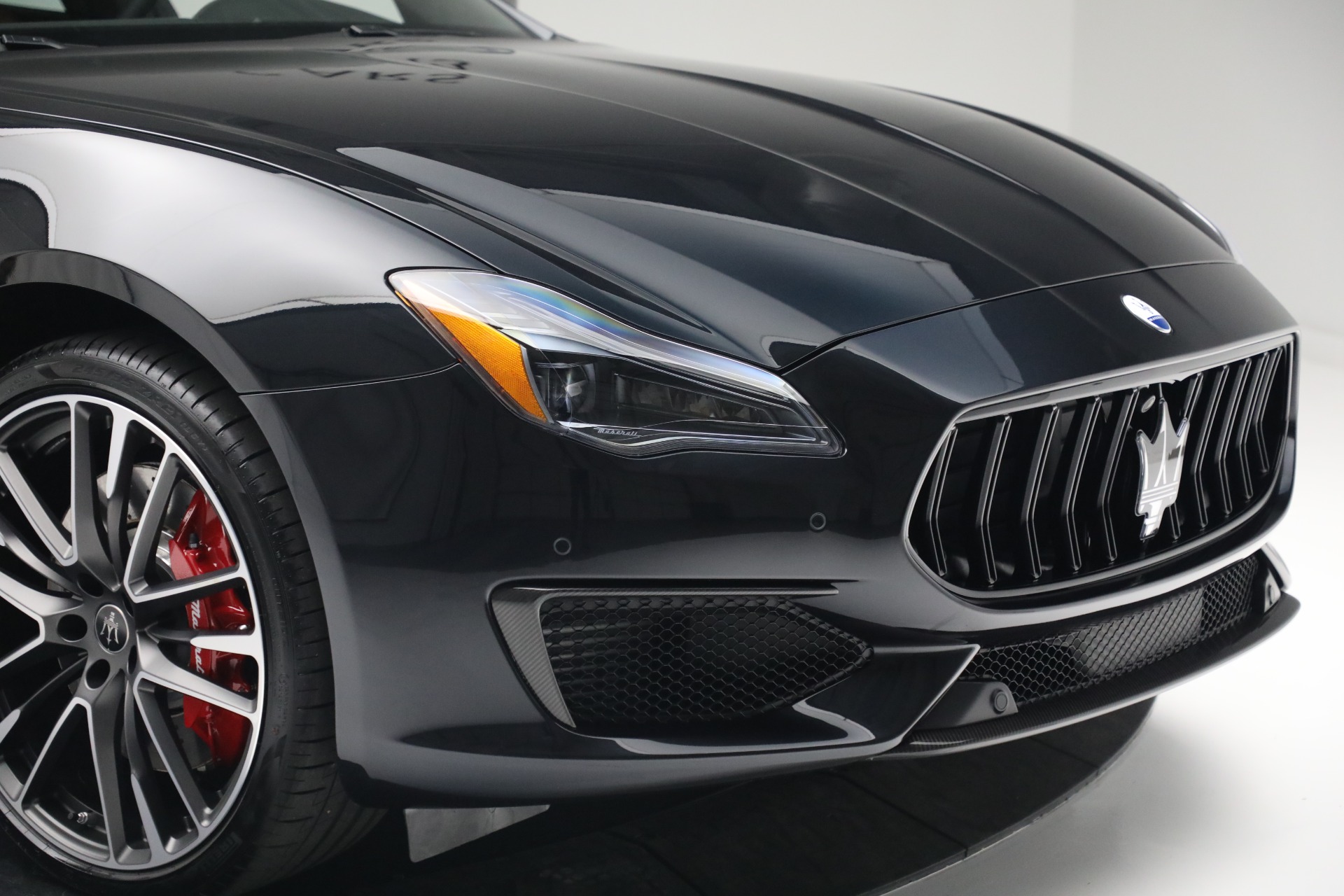 New-2022-Maserati-Quattroporte-Trofeo