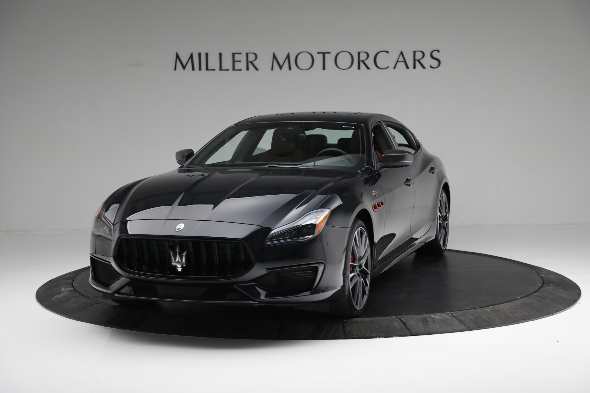 New-2022-Maserati-Quattroporte-Trofeo
