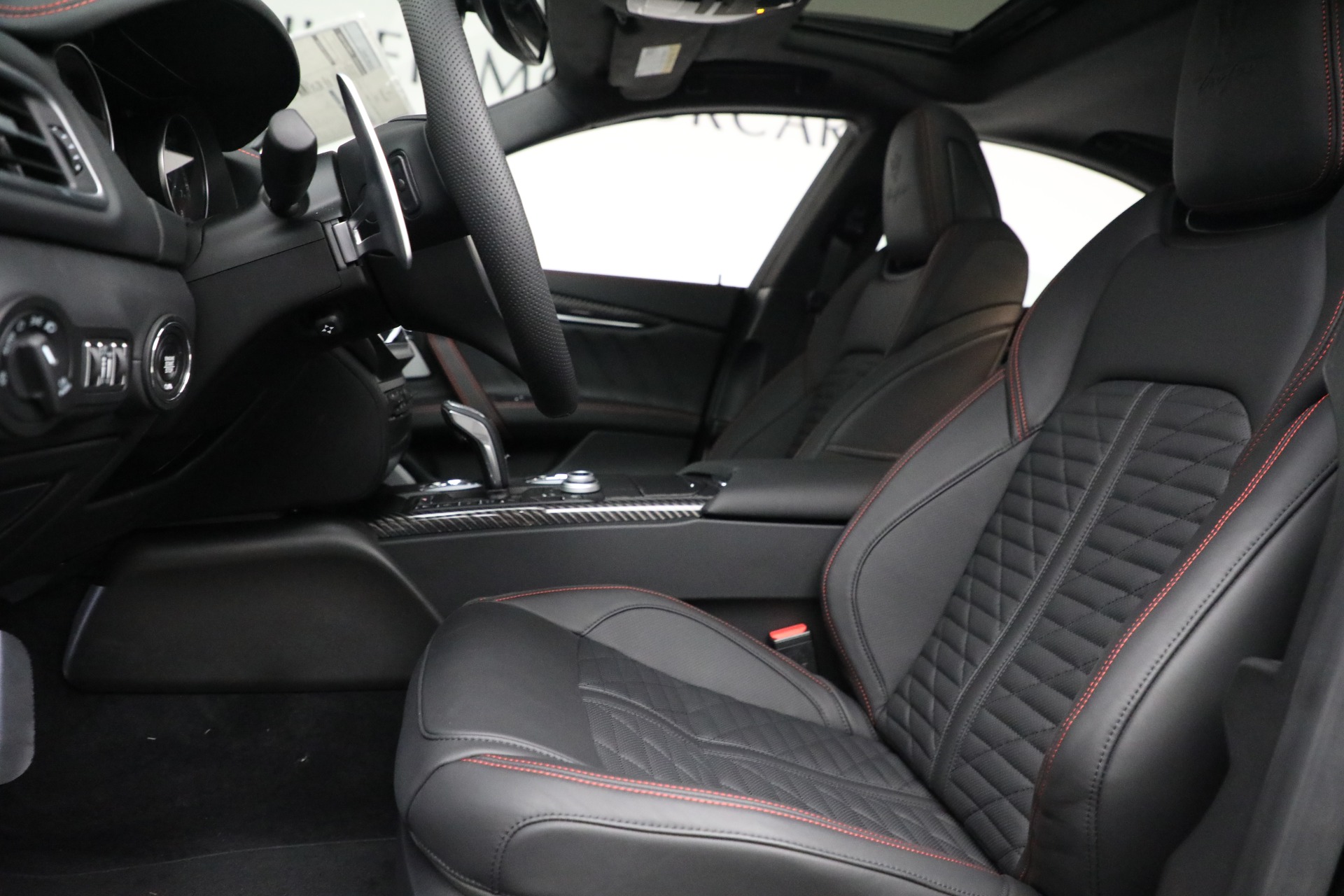 New-2022-Maserati-Ghibli-Trofeo