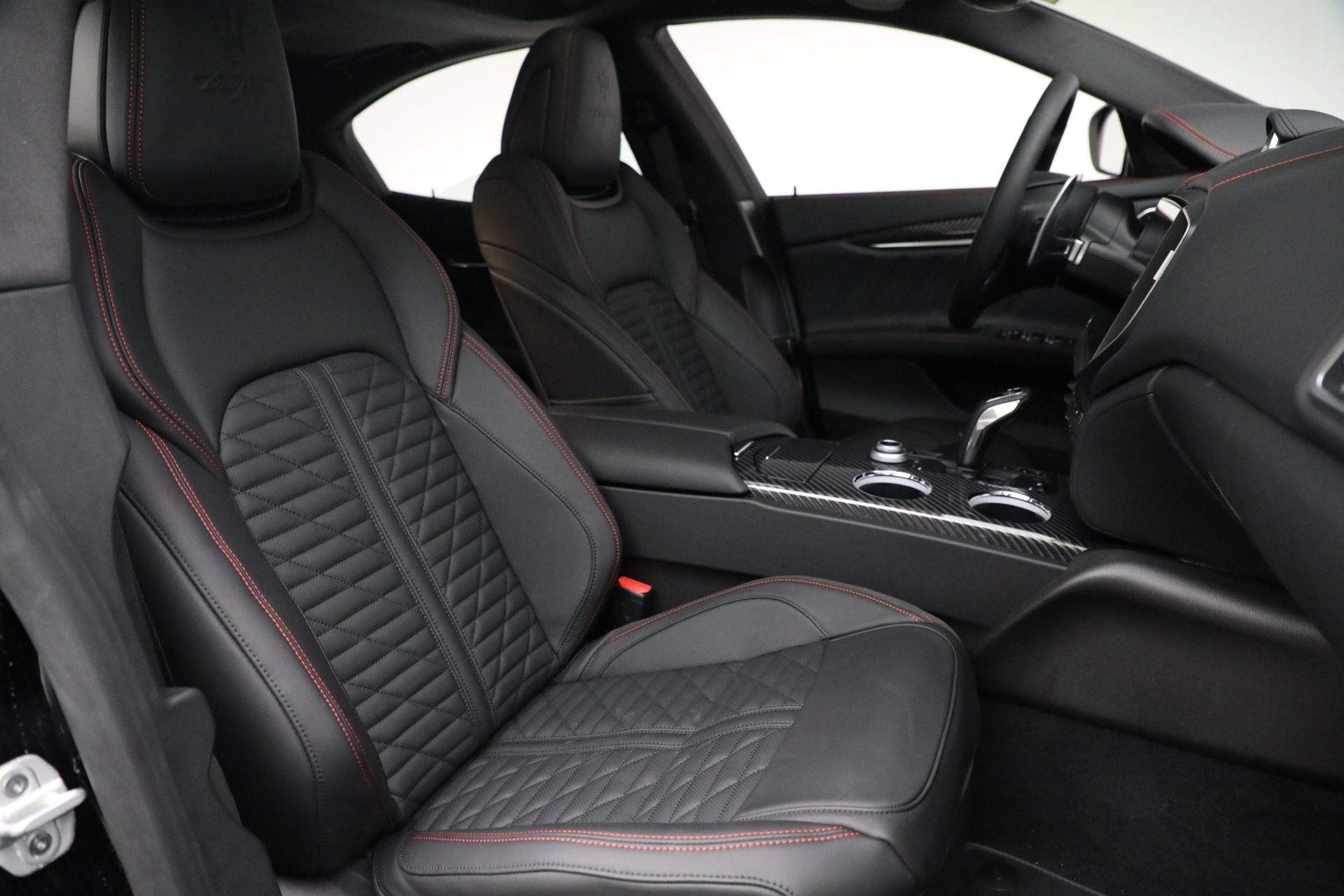 New-2022-Maserati-Ghibli-Trofeo