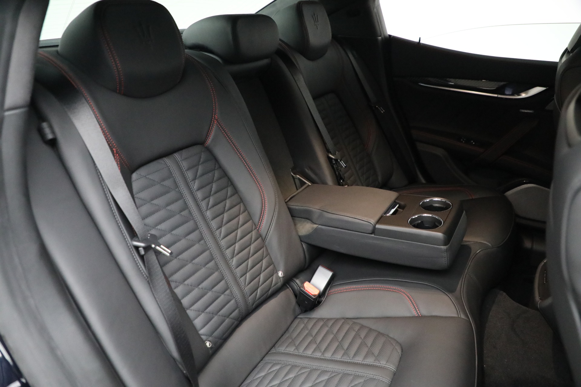 New-2022-Maserati-Ghibli-Trofeo