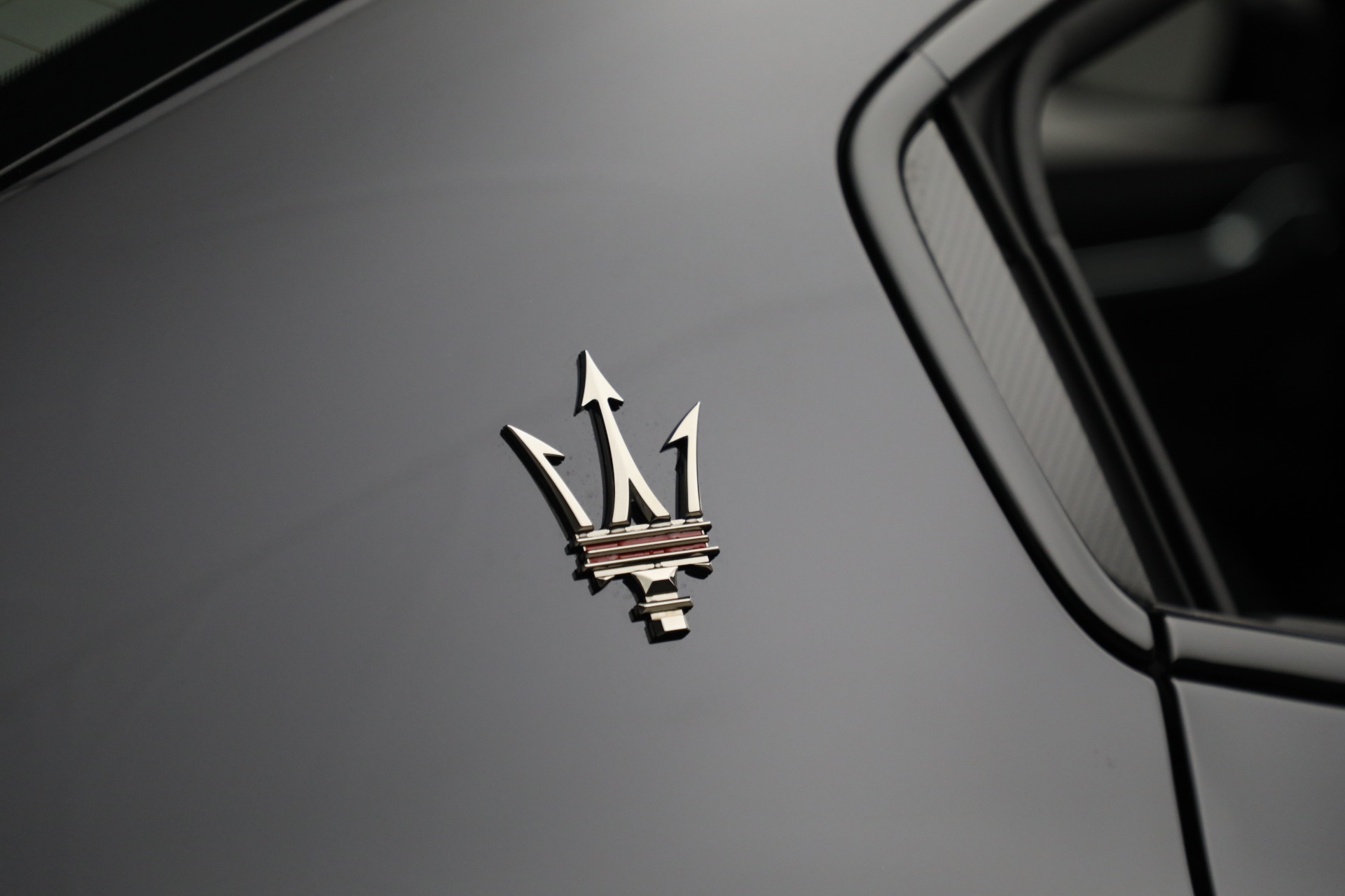 New-2022-Maserati-Ghibli-Trofeo