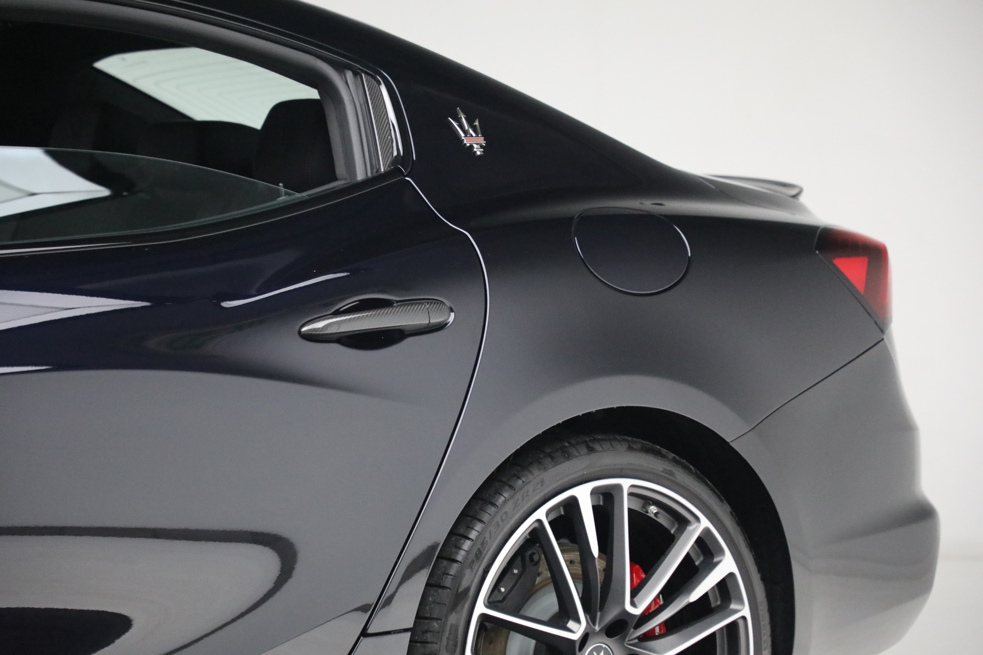 New-2022-Maserati-Ghibli-Trofeo