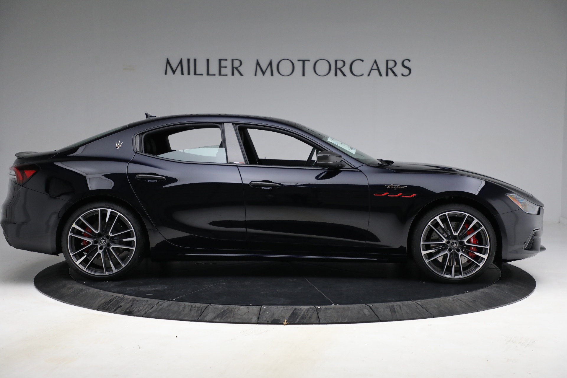 New-2022-Maserati-Ghibli-Trofeo