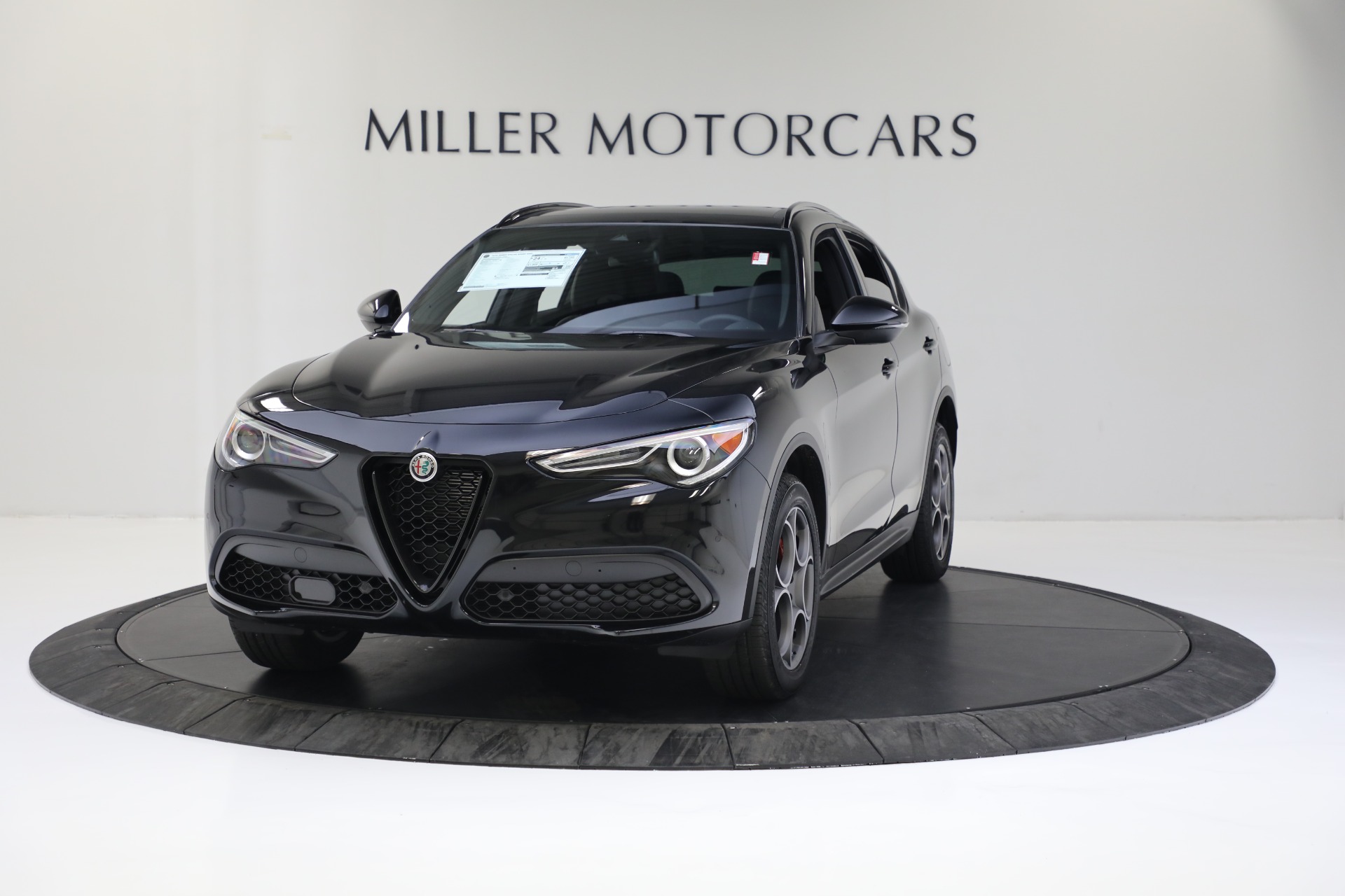 New-2022-Alfa-Romeo-Stelvio-Sprint