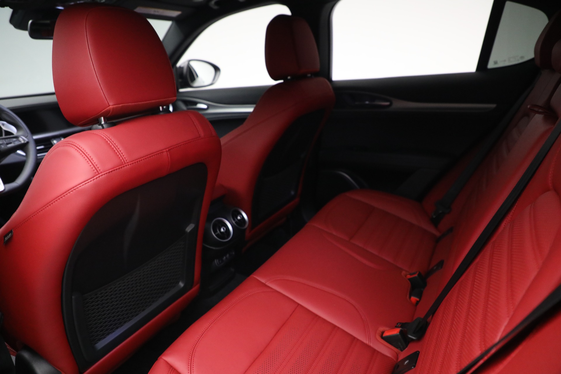 New-2022-Alfa-Romeo-Stelvio