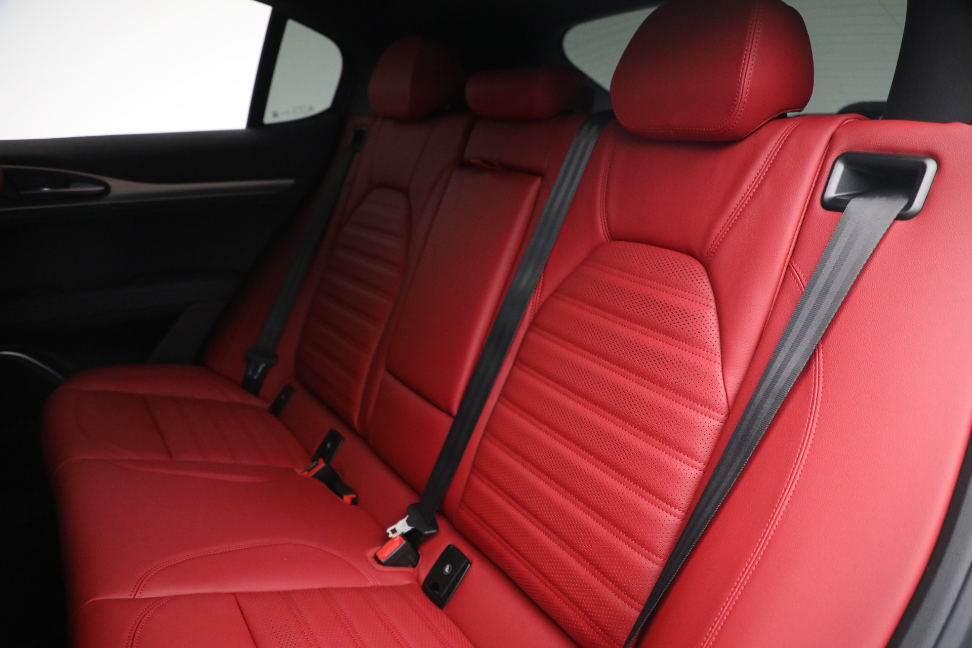 New-2022-Alfa-Romeo-Stelvio