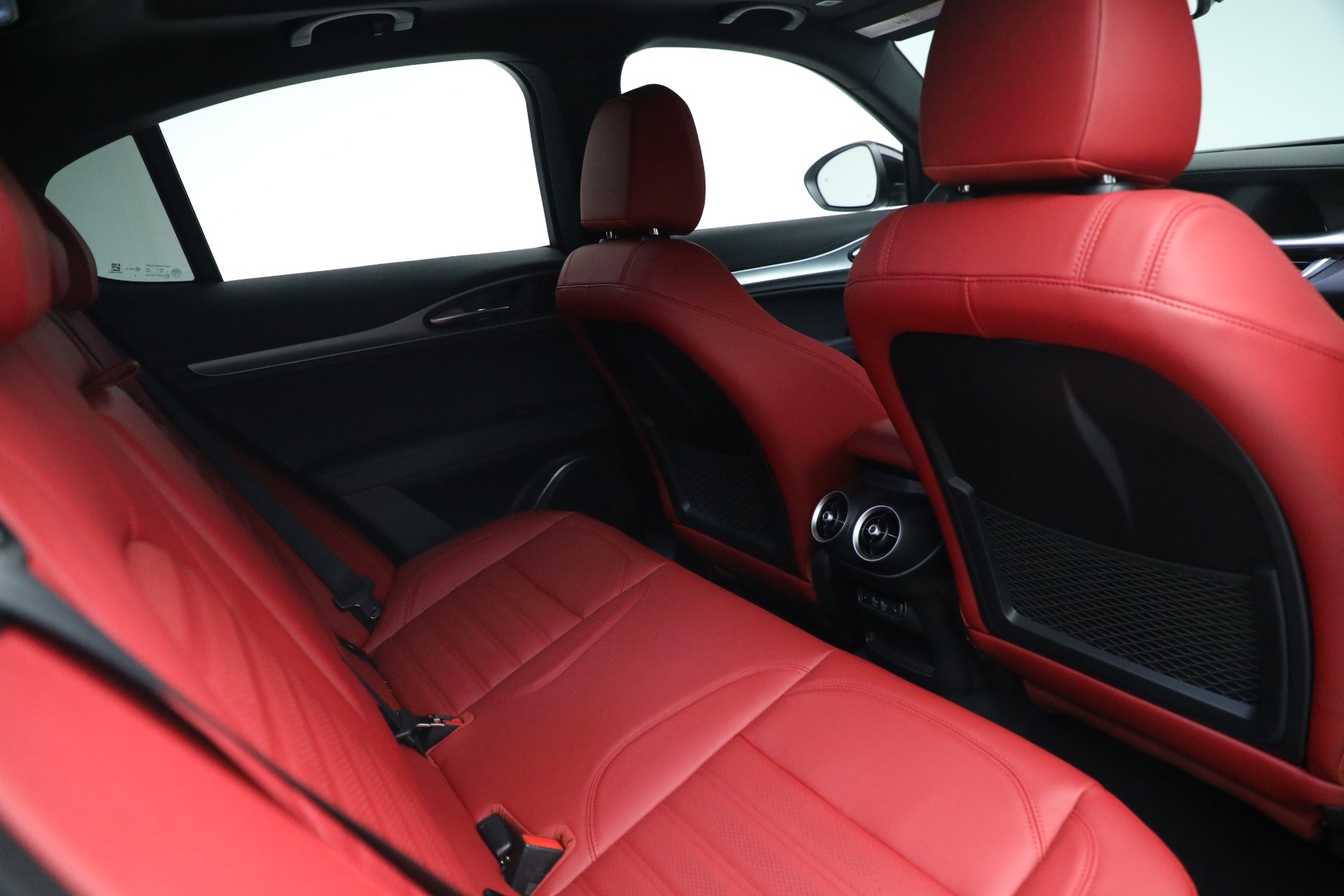 New-2022-Alfa-Romeo-Stelvio