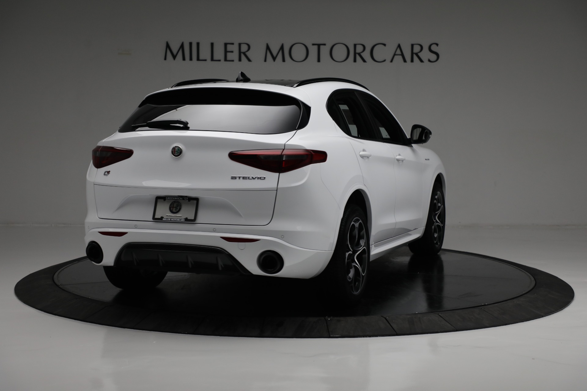 New-2022-Alfa-Romeo-Stelvio