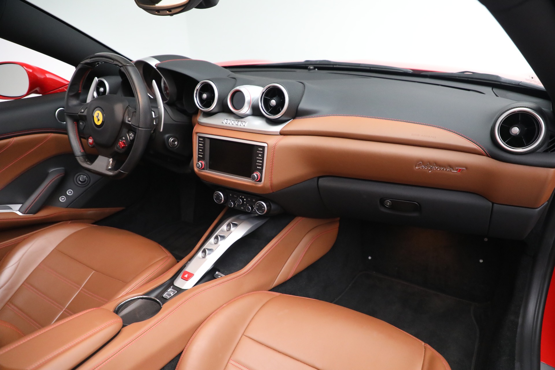 Used-2016-Ferrari-California-T