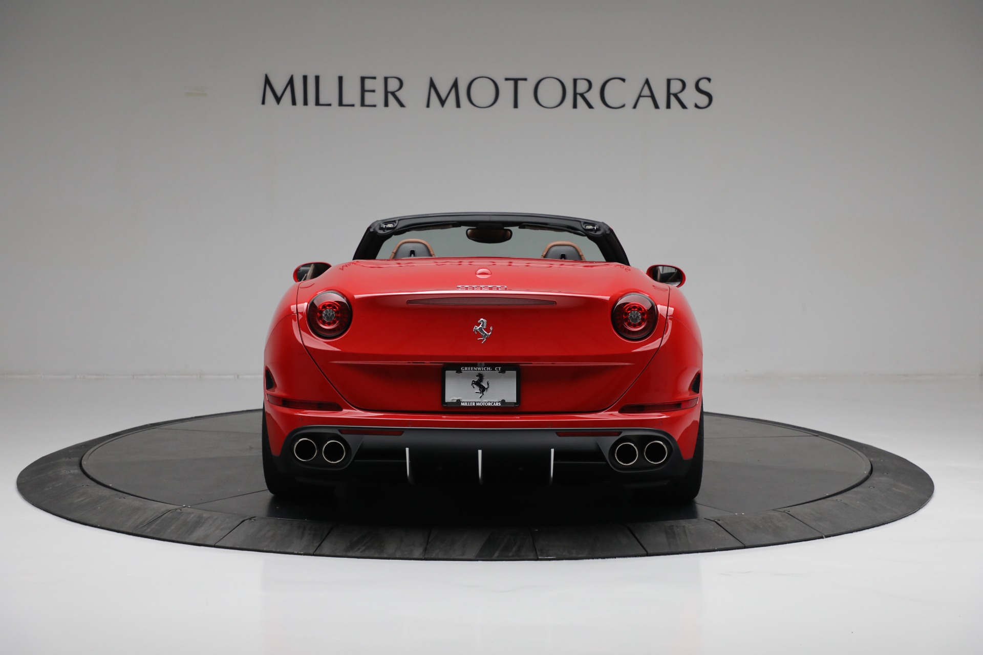 Used-2016-Ferrari-California-T