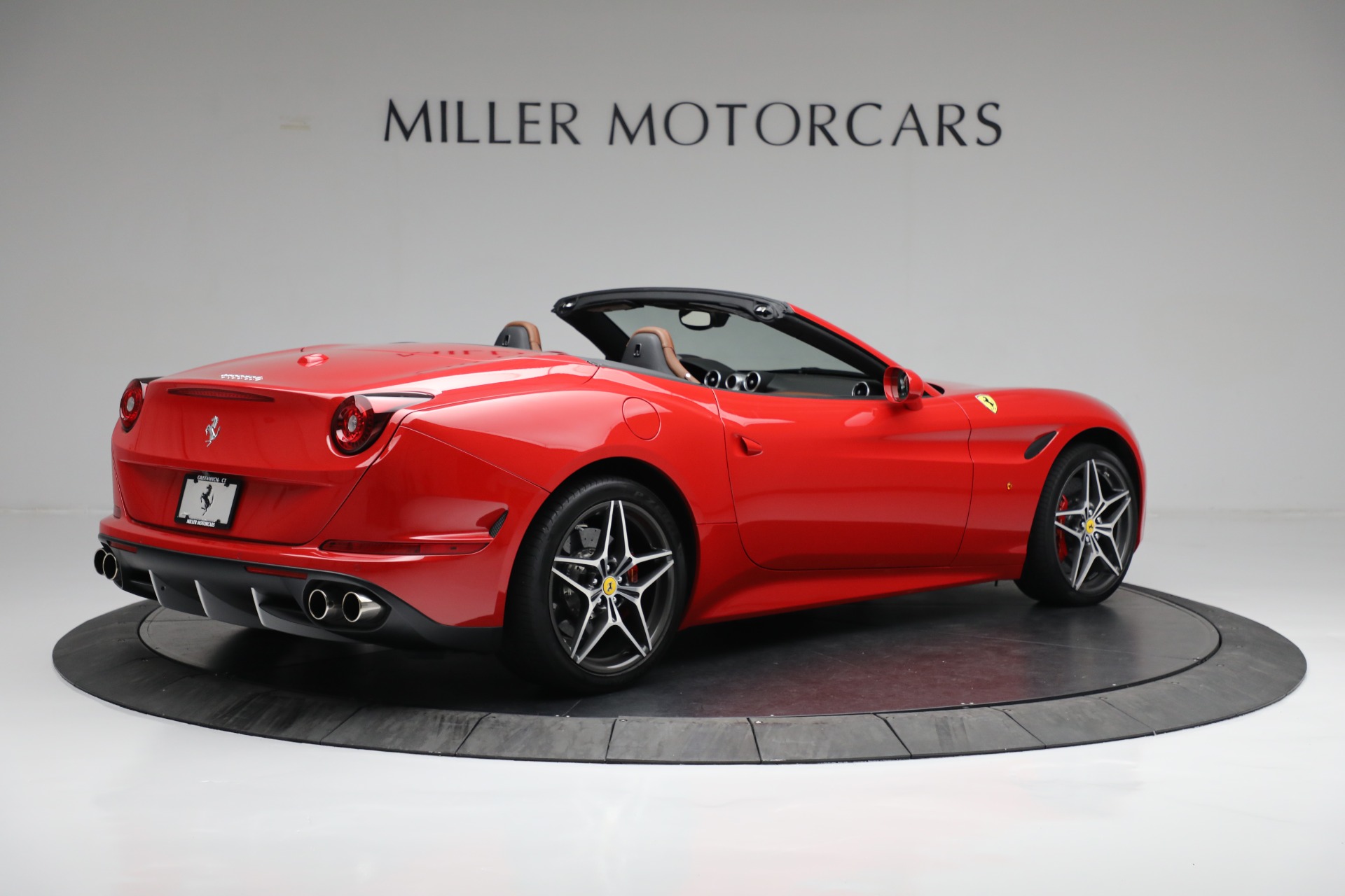Used-2016-Ferrari-California-T