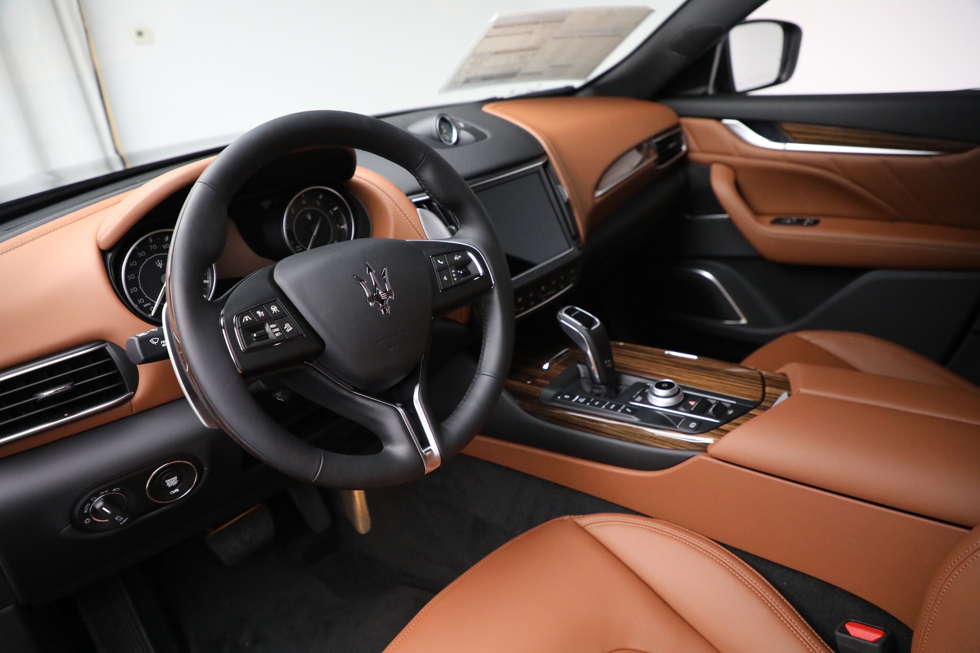 New-2022-Maserati-Levante-Modena