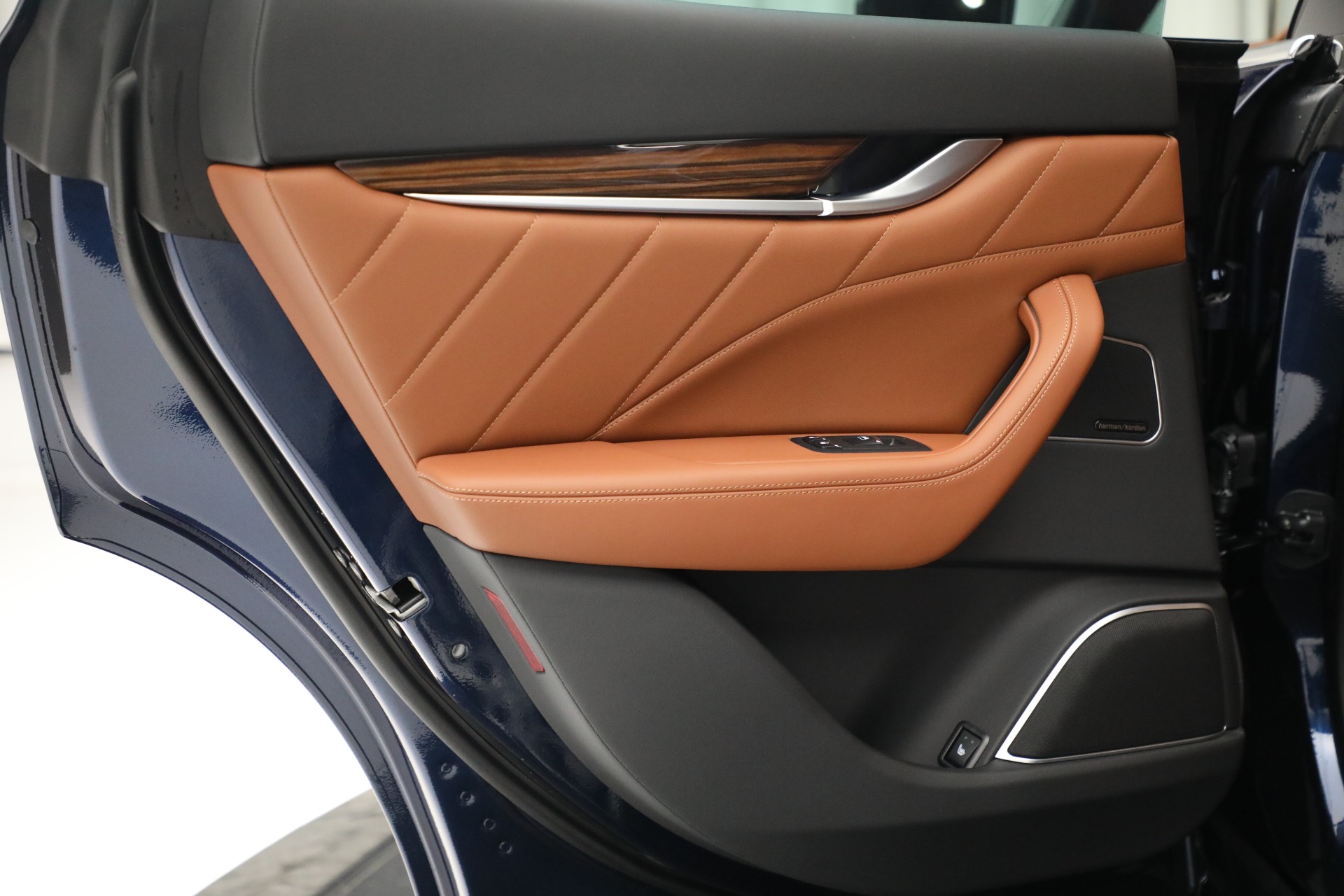 New-2022-Maserati-Levante-Modena