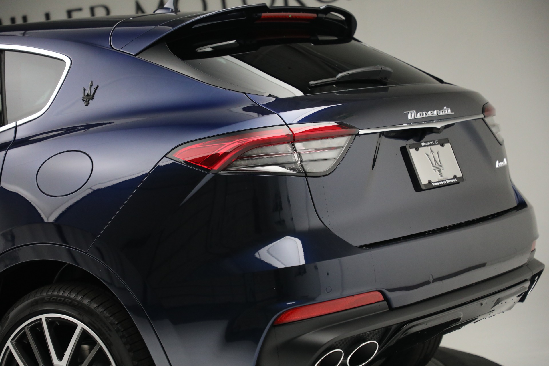 New-2022-Maserati-Levante-Modena