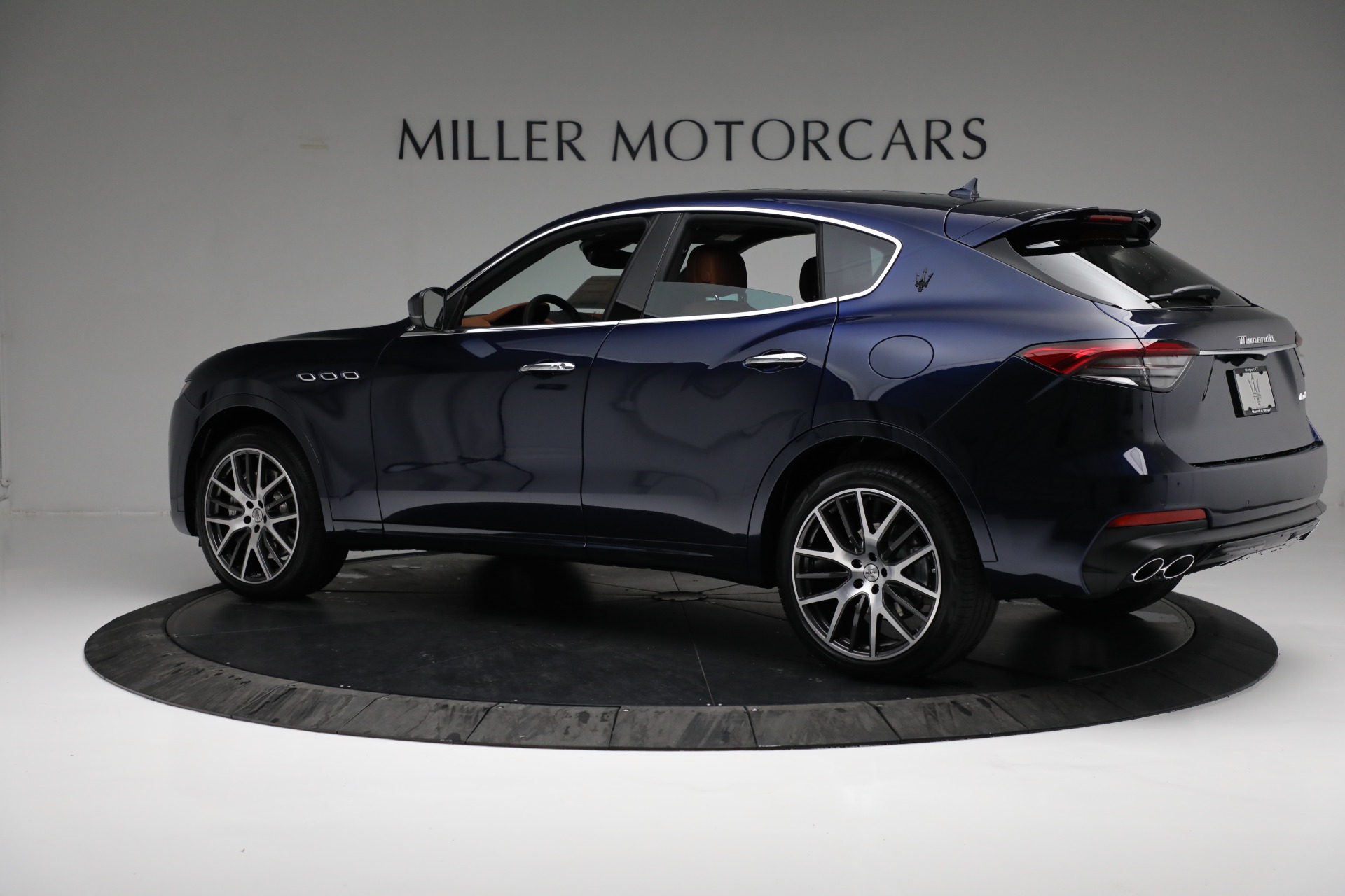 New-2022-Maserati-Levante-Modena