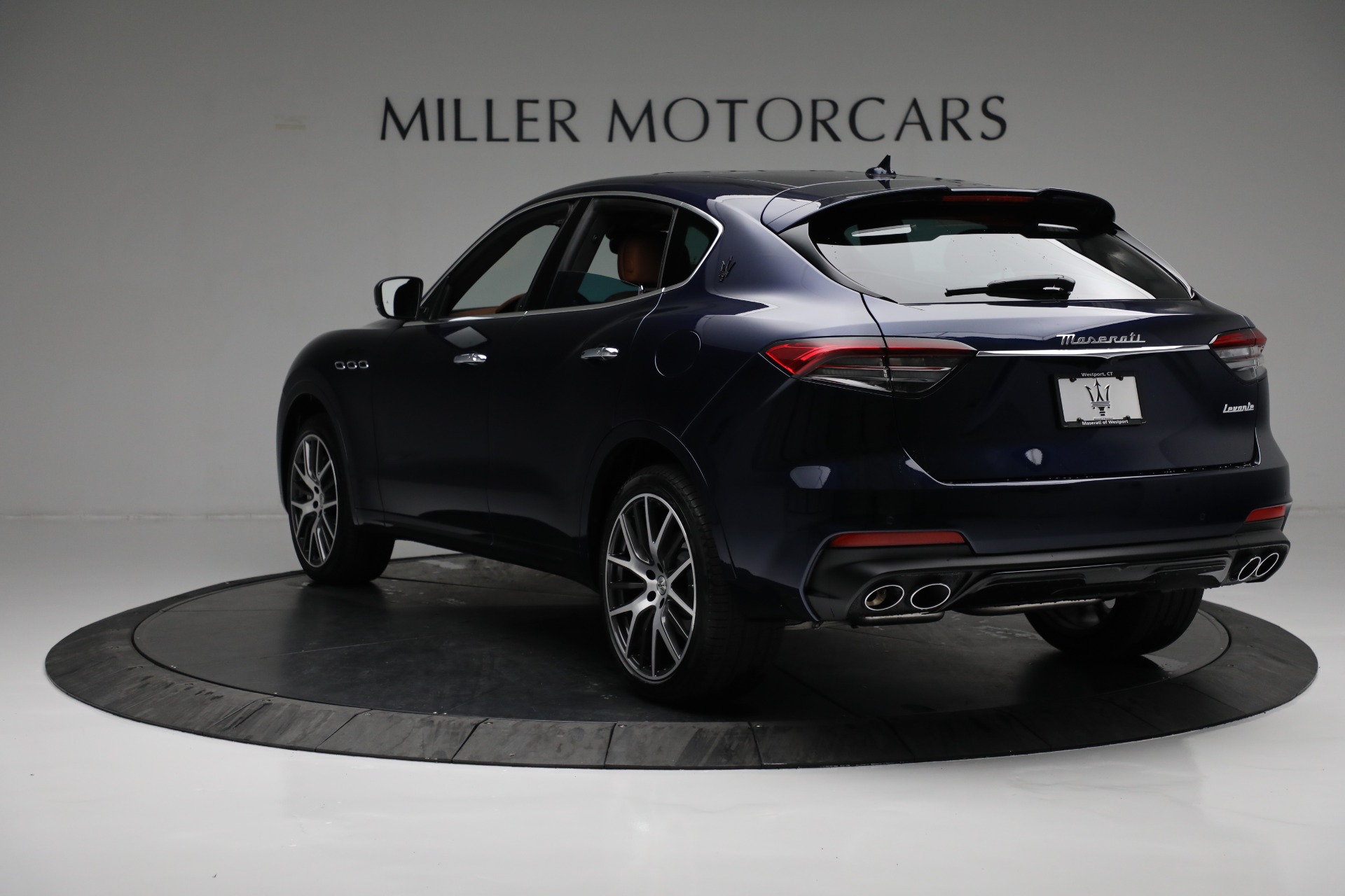 New-2022-Maserati-Levante-Modena