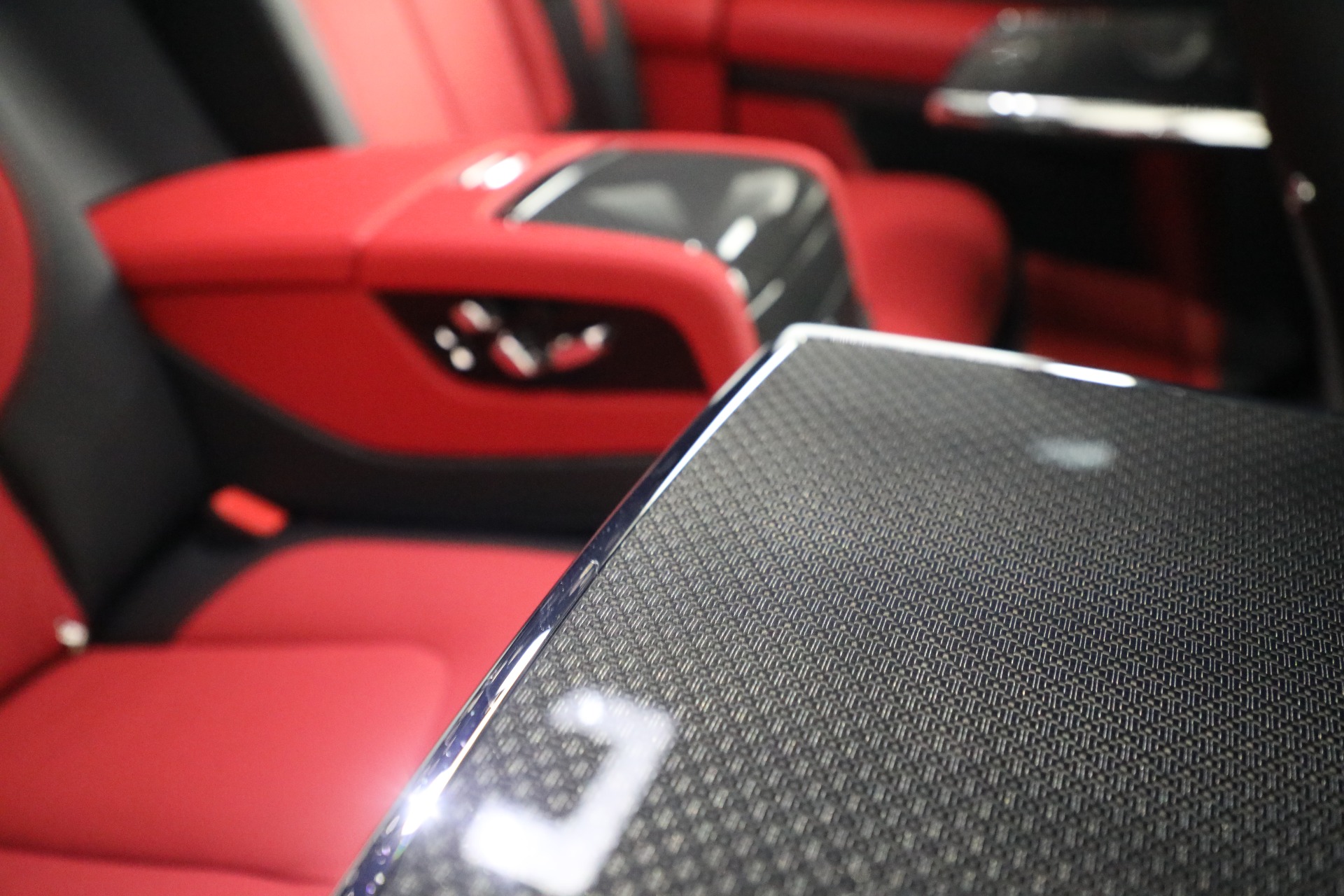 Used-2022-Rolls-Royce-Black-Badge-Ghost