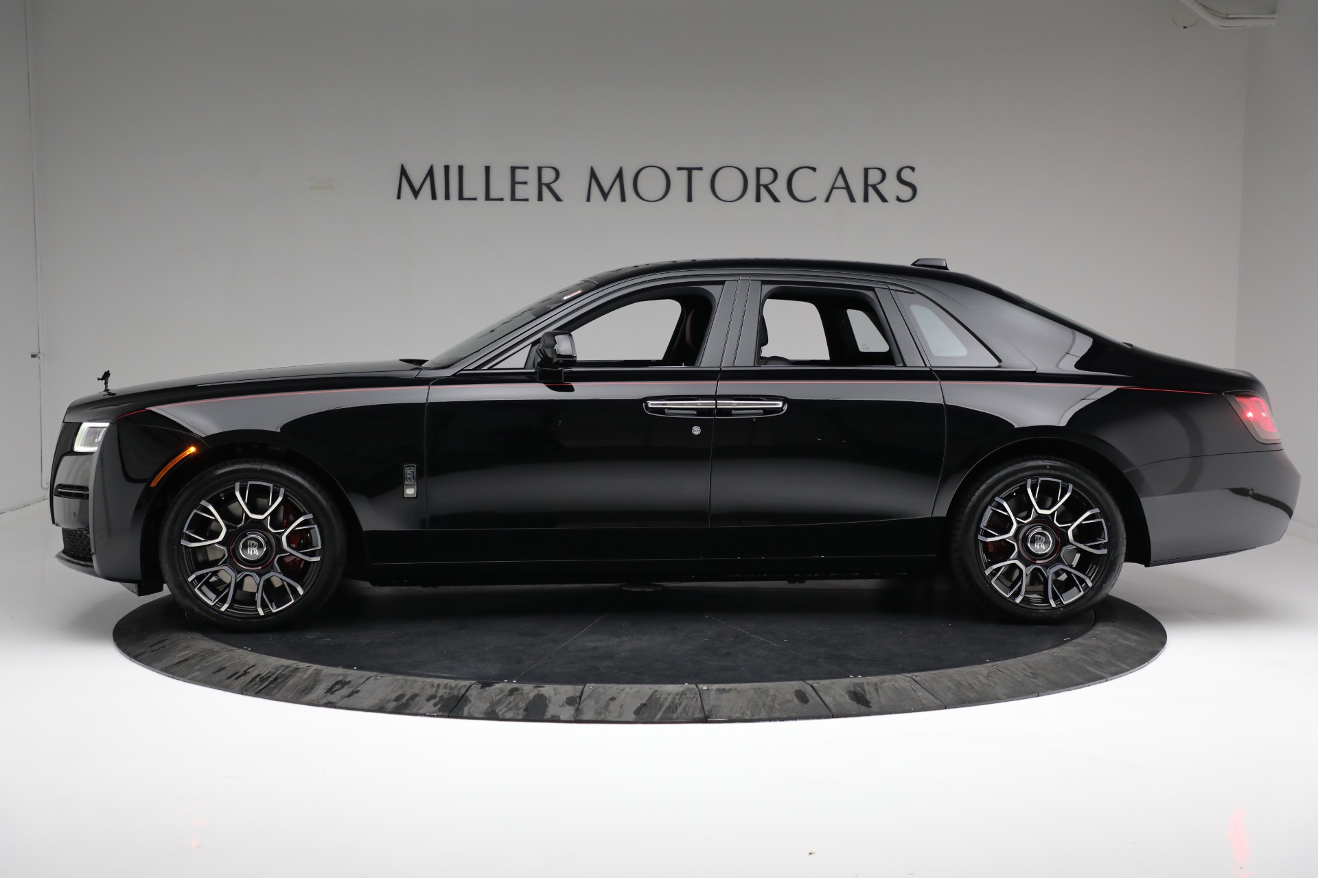Used-2022-Rolls-Royce-Black-Badge-Ghost