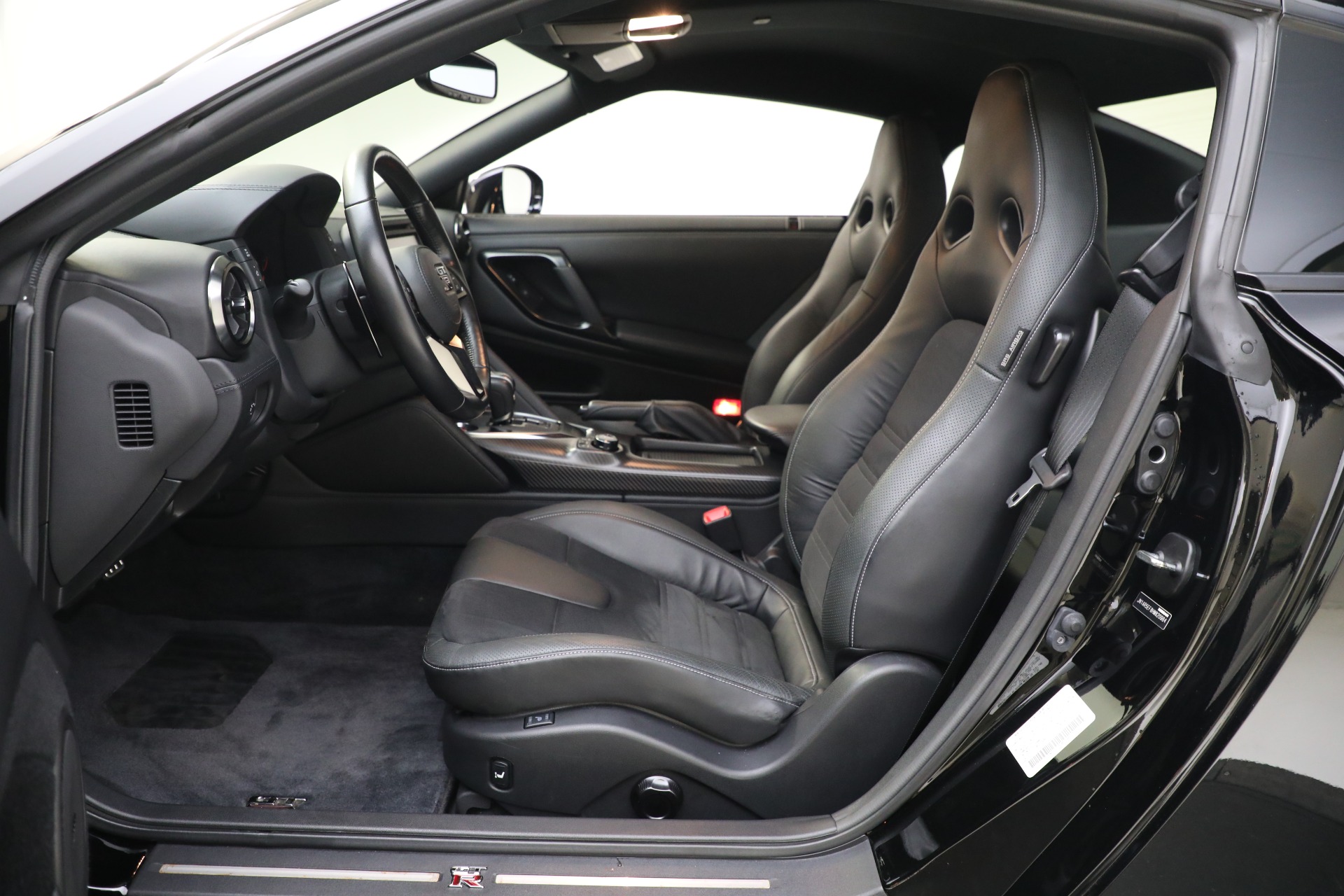 Used-2017-Nissan-GT-R-Premium