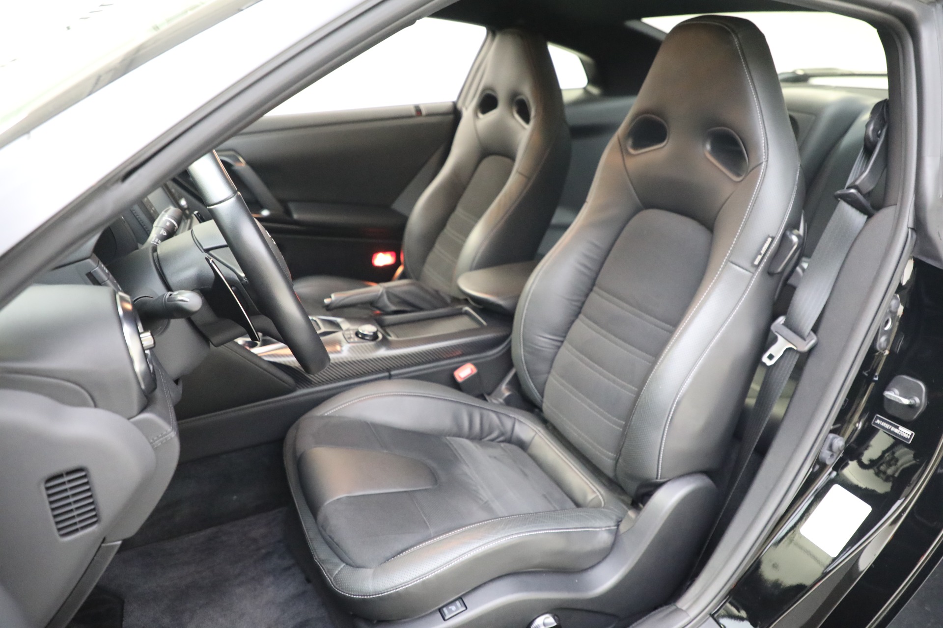 Used-2017-Nissan-GT-R-Premium