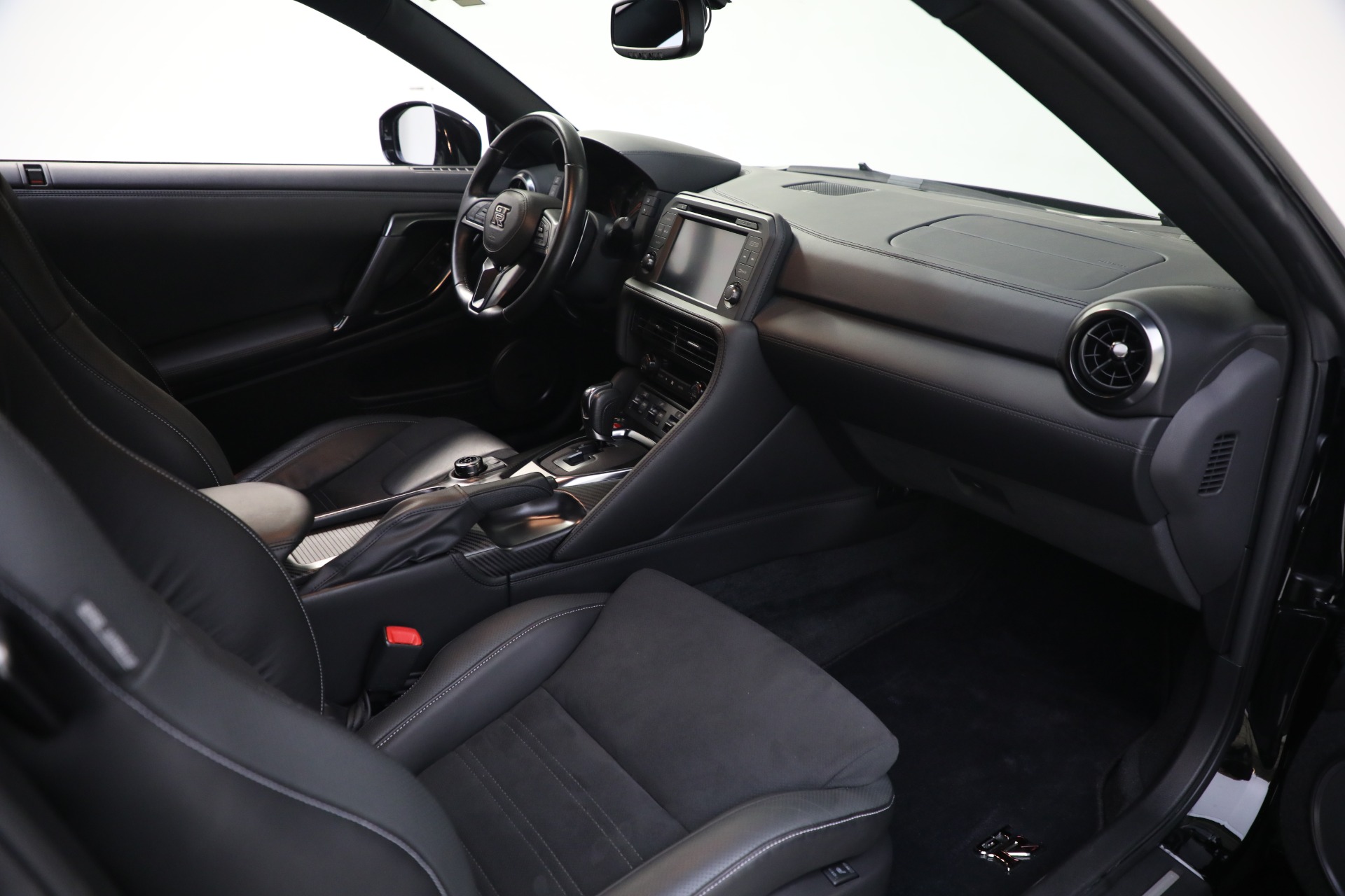 Used-2017-Nissan-GT-R-Premium