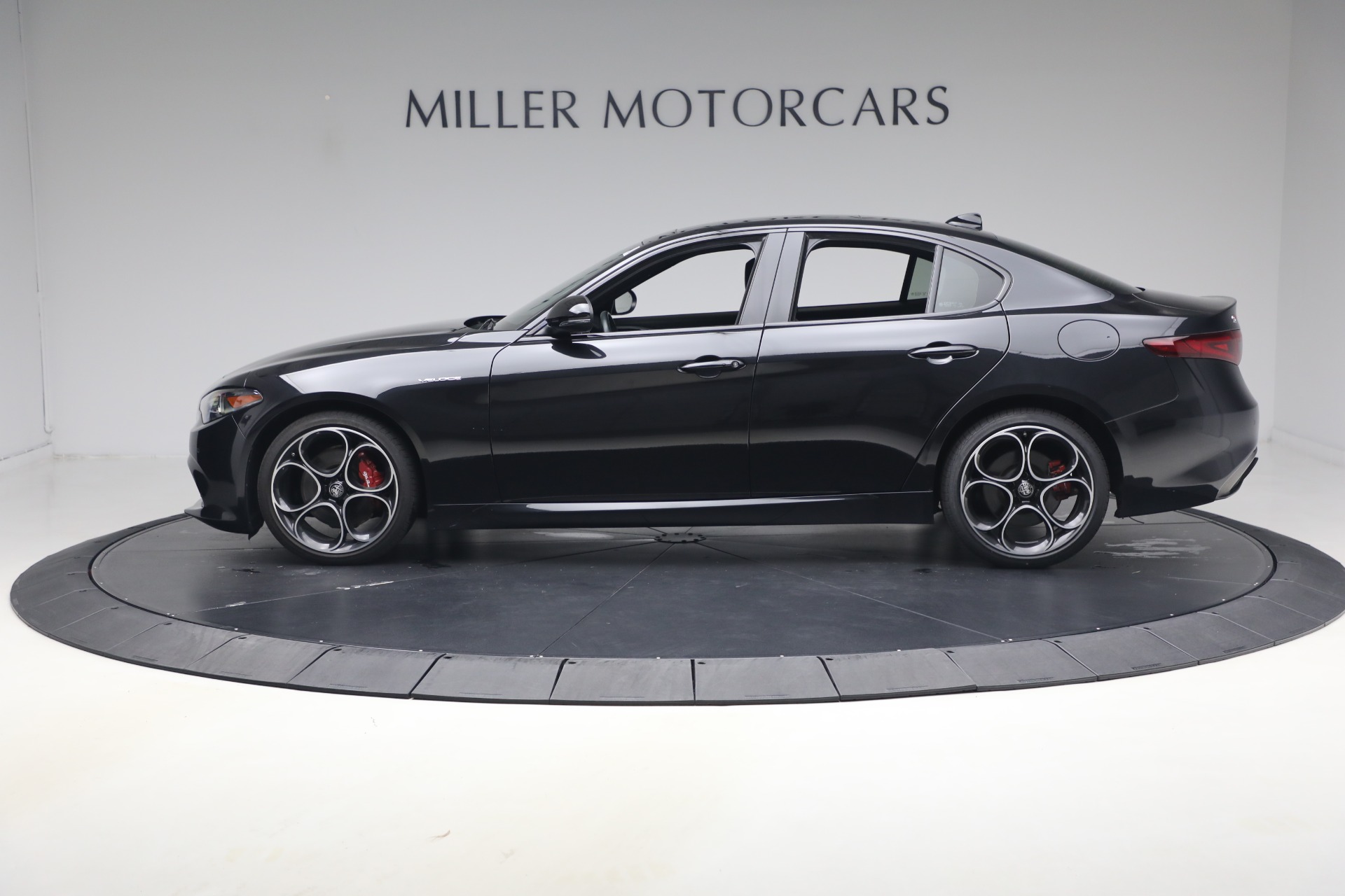 Used-2022-Alfa-Romeo-Giulia-Veloce