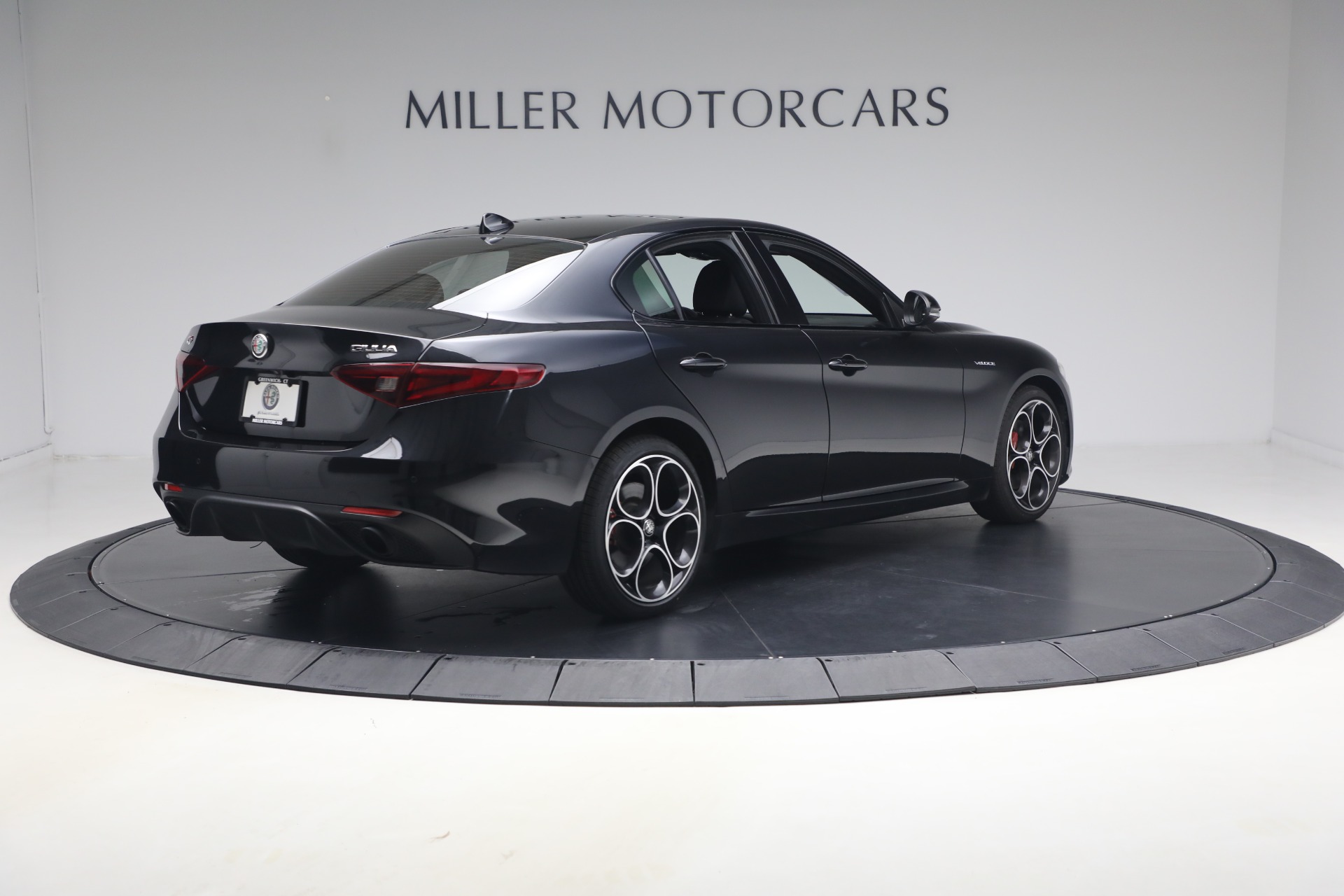 Used-2022-Alfa-Romeo-Giulia-Veloce