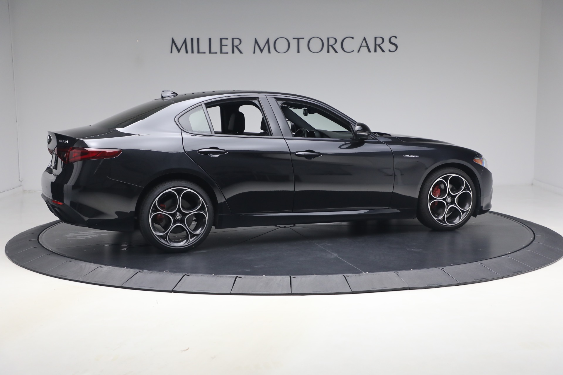 Used-2022-Alfa-Romeo-Giulia-Veloce