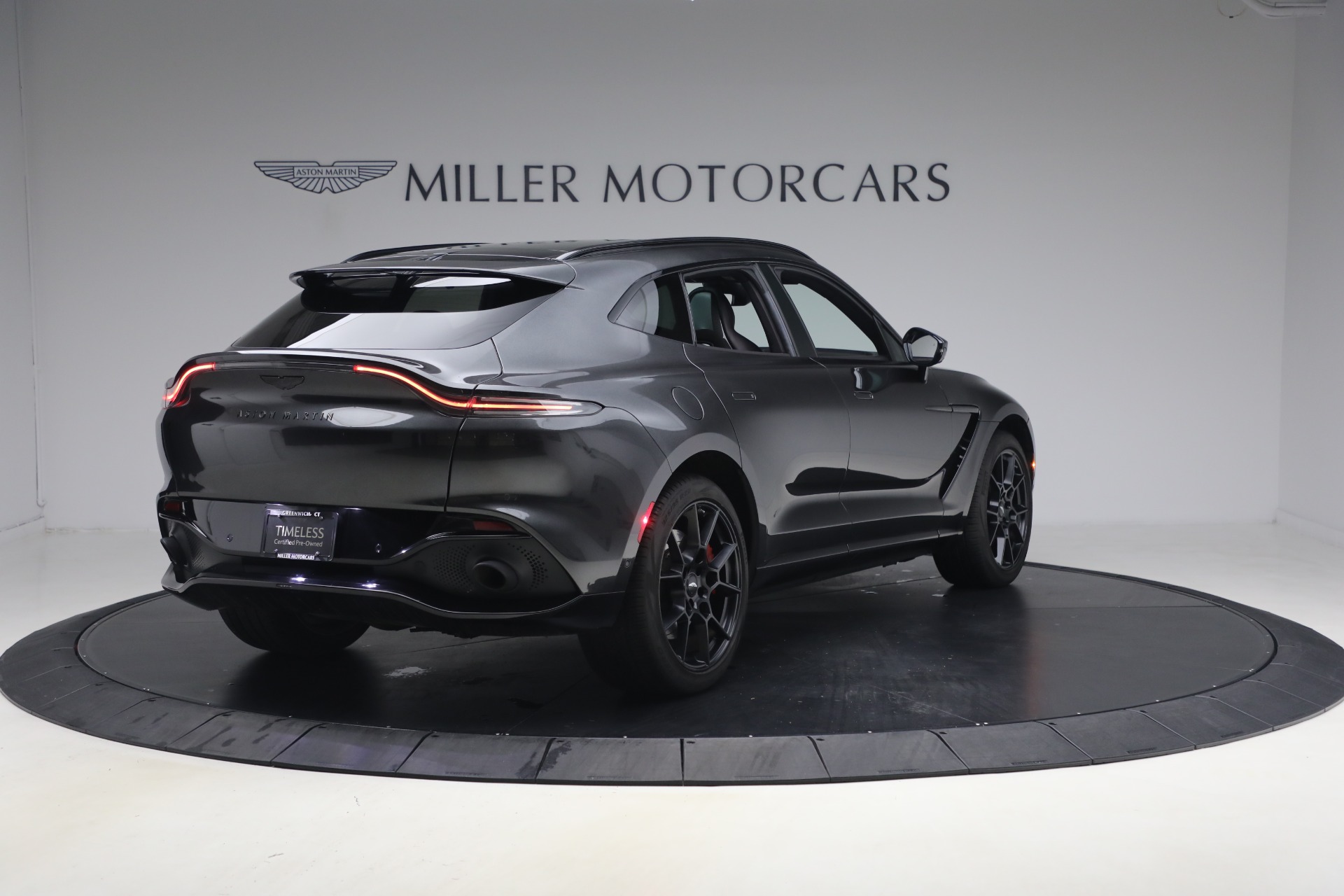 Used-2022-Aston-Martin-DBX