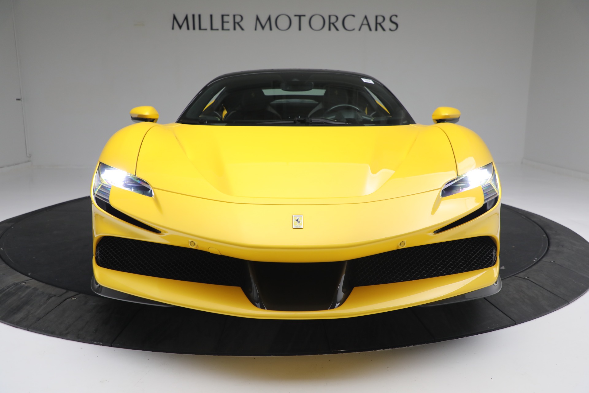 Used-2021-Ferrari-SF90-Stradale-Assetto-Fiorano