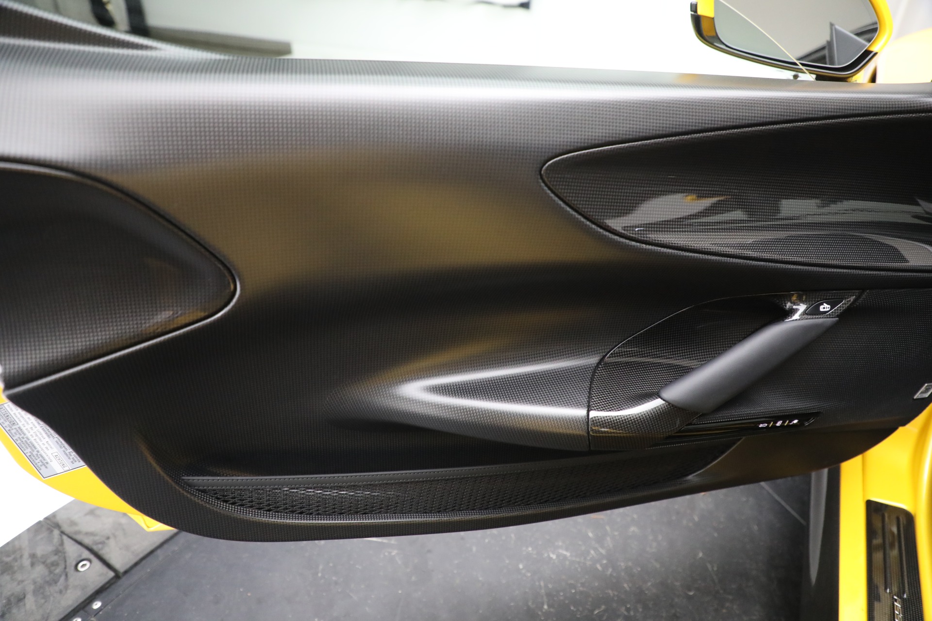 Used-2021-Ferrari-SF90-Stradale-Assetto-Fiorano