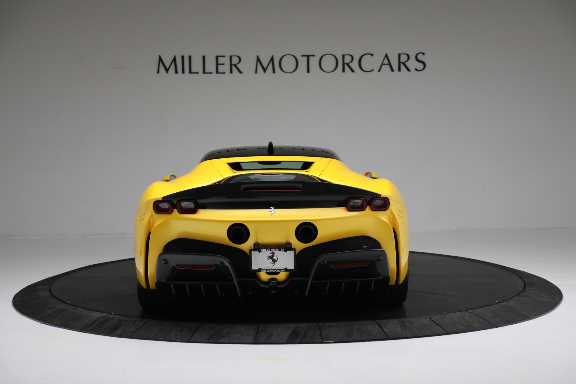 Used-2021-Ferrari-SF90-Stradale-Assetto-Fiorano