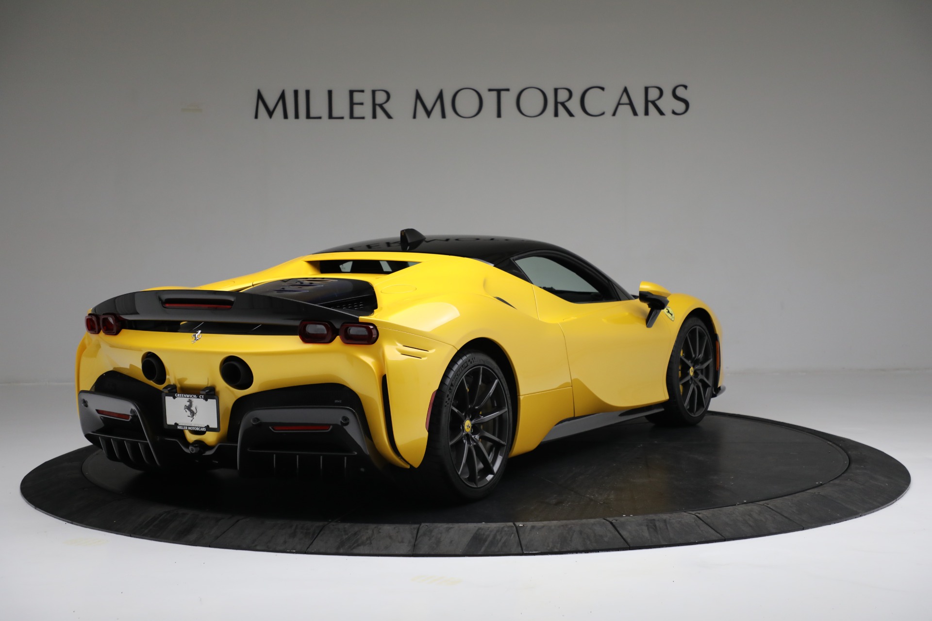 Used-2021-Ferrari-SF90-Stradale-Assetto-Fiorano