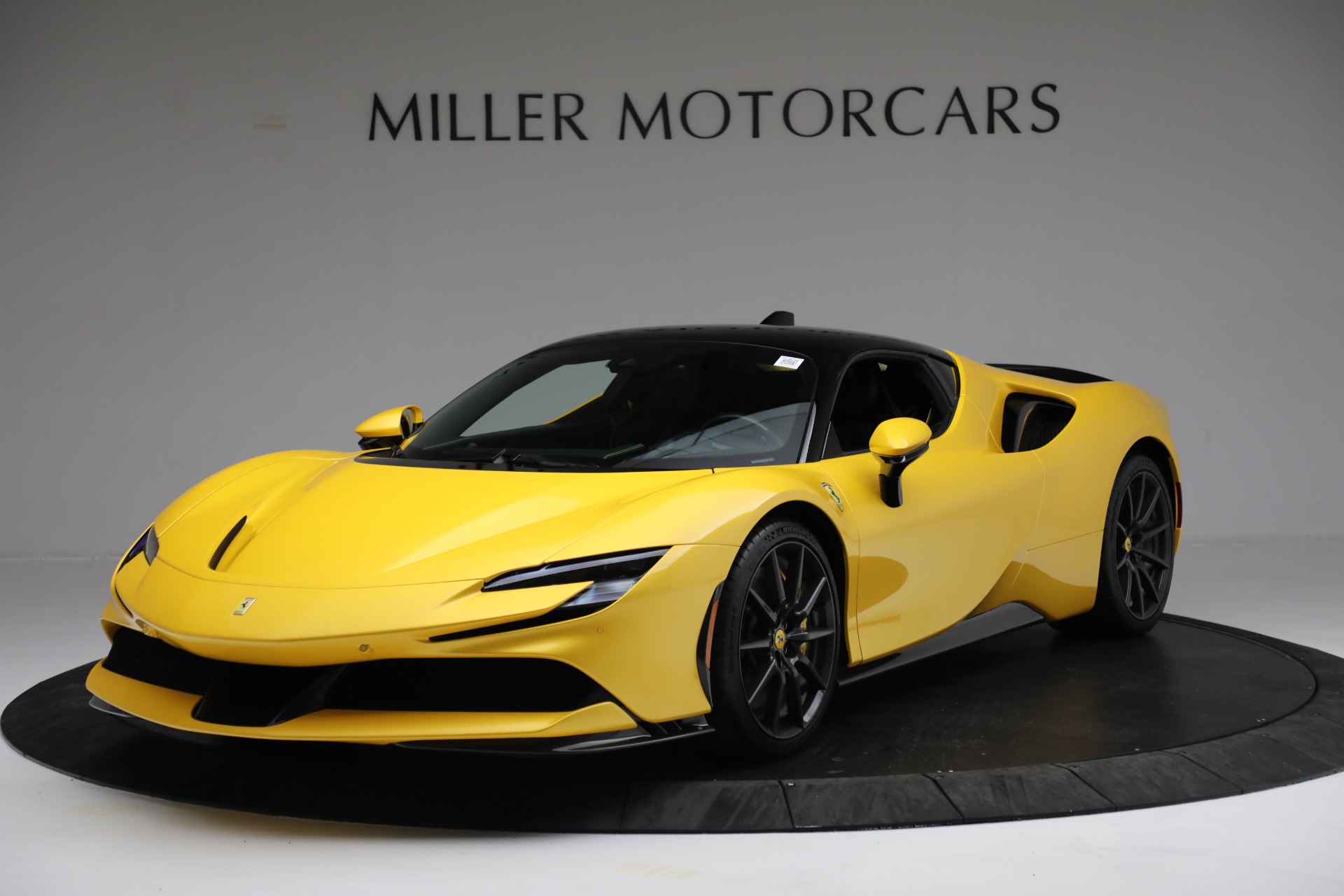 Used-2021-Ferrari-SF90-Stradale-Assetto-Fiorano