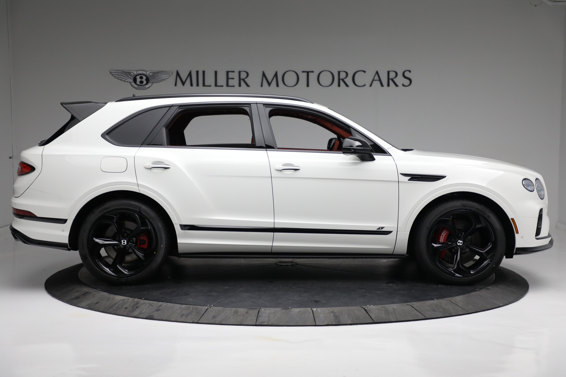 New-2022-Bentley-Bentayga-S