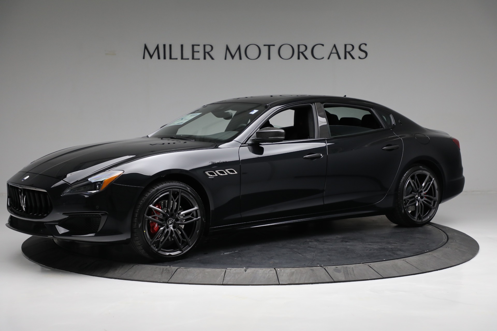 New-2022-Maserati-Quattroporte-Modena-Q4