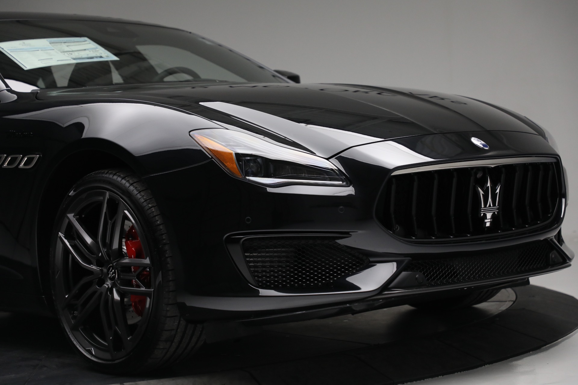 New-2022-Maserati-Quattroporte-Modena-Q4