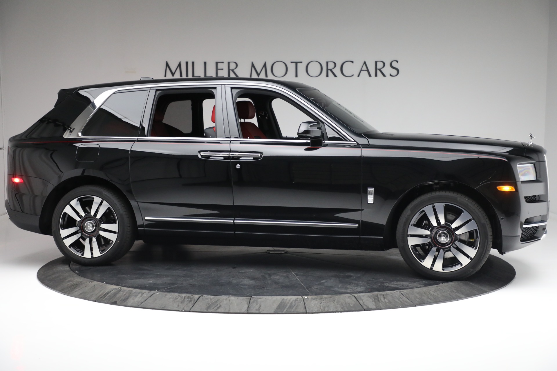 New-2022-Rolls-Royce-Cullinan